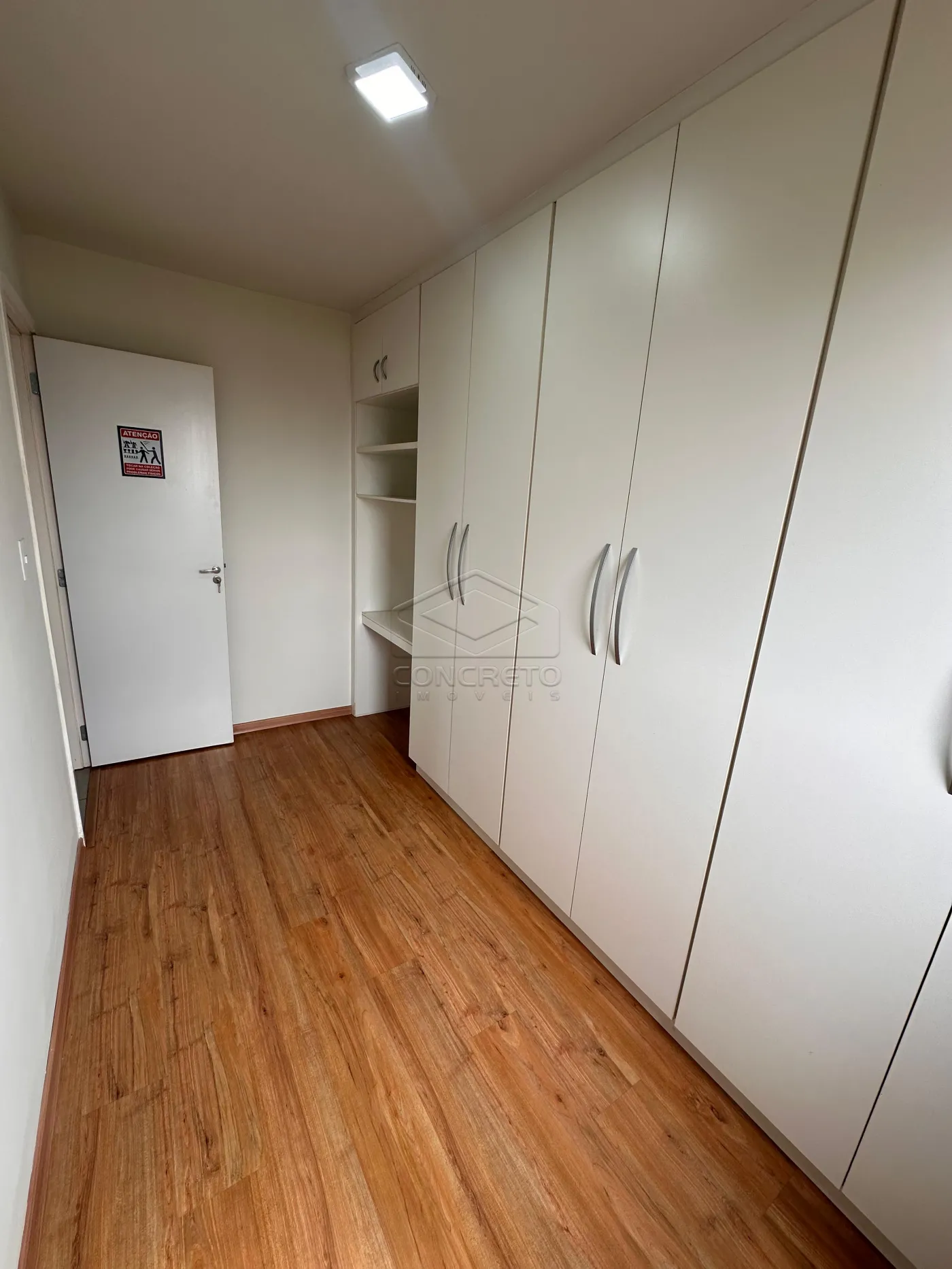 Alugar Apartamento / Padr&atilde;o em Len&ccedil;&oacute;is Paulista R$ 1.900,00 - Foto 6