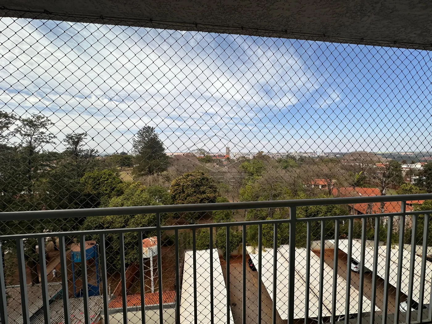 Alugar Apartamento / Padr&atilde;o em Len&ccedil;&oacute;is Paulista R$ 1.900,00 - Foto 11