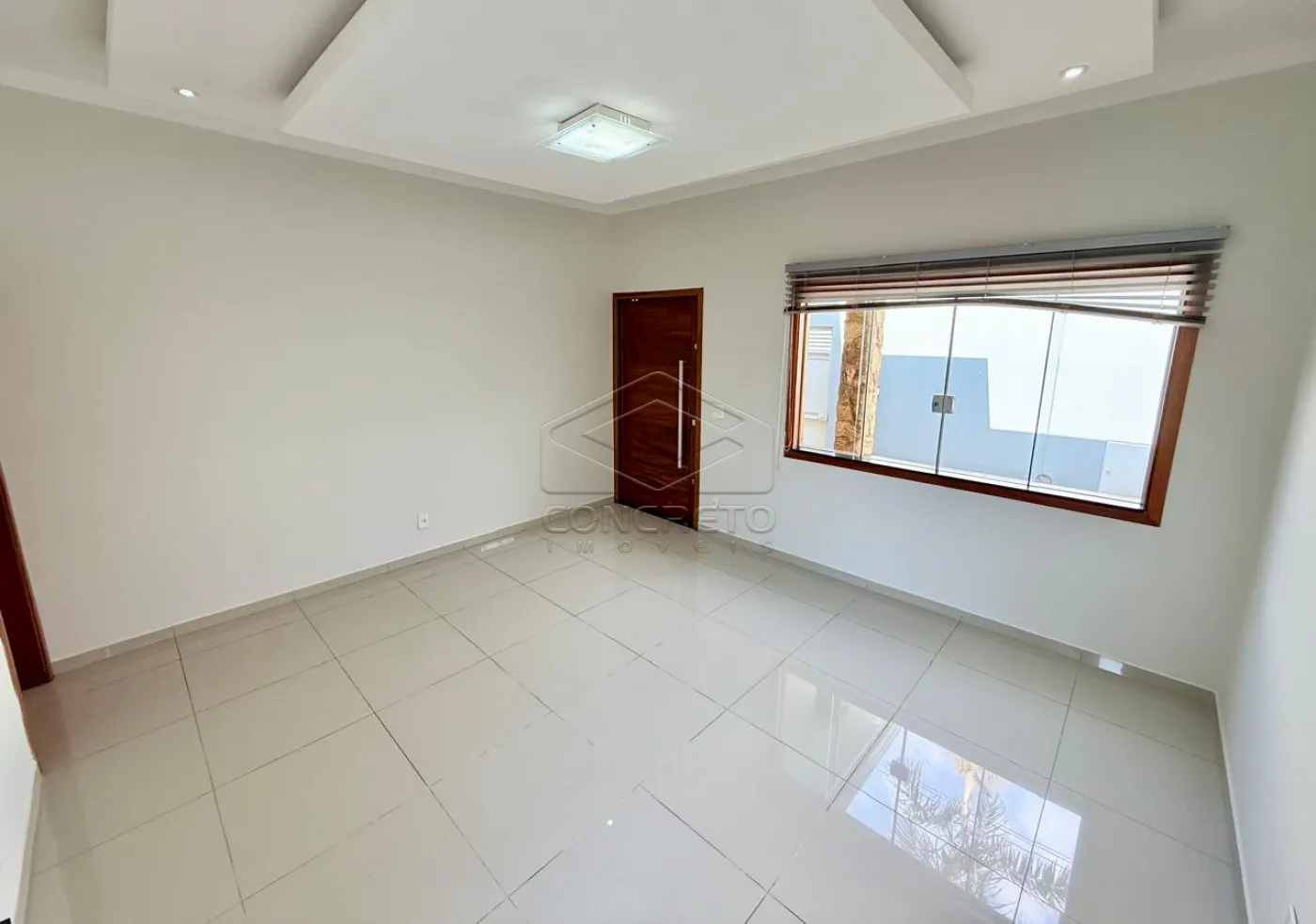 Comprar Casa / Padr&atilde;o em Len&ccedil;&oacute;is Paulista R$ 620.000,00 - Foto 2