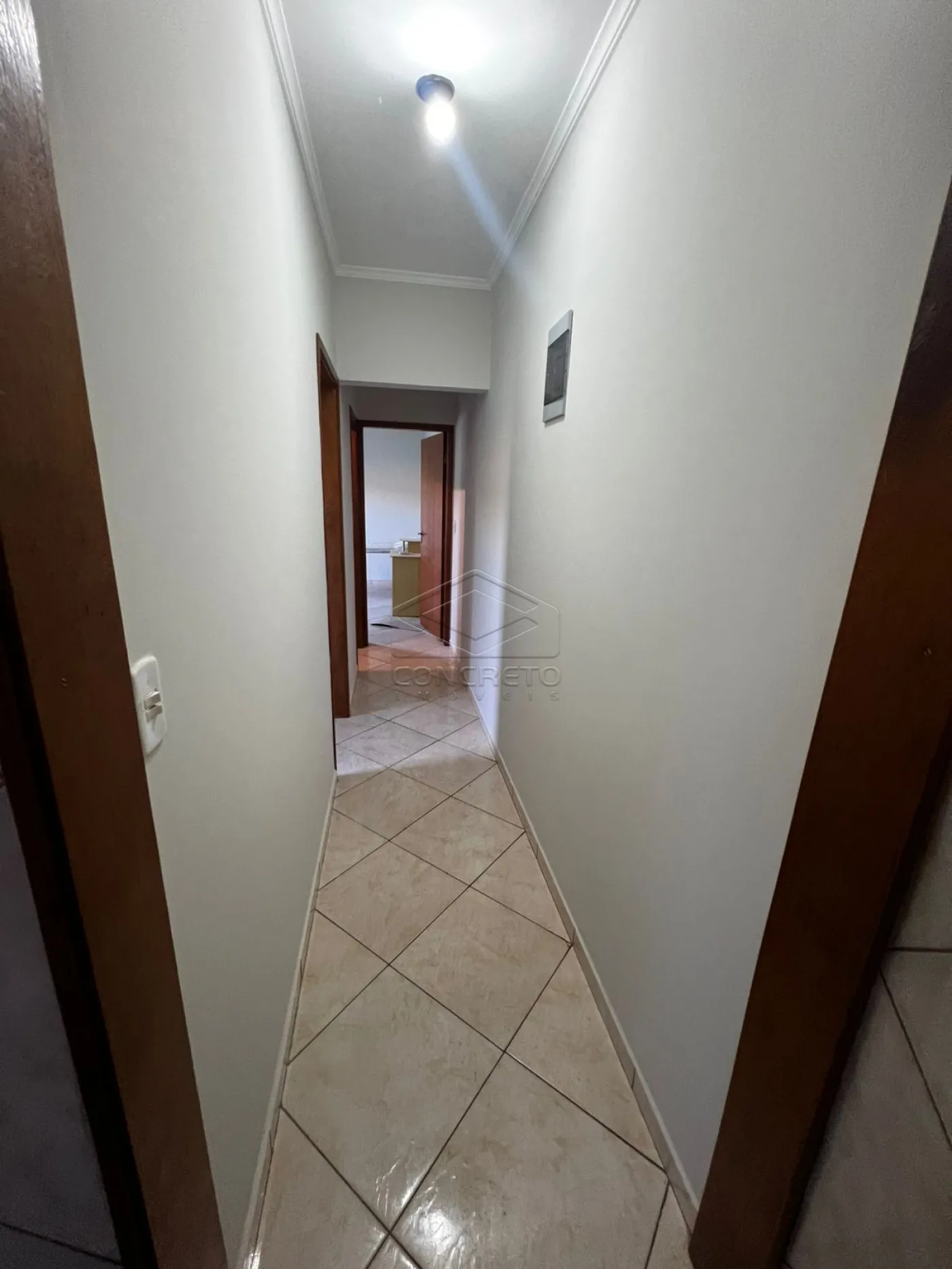 Alugar Casa / Padr&atilde;o em Bauru R$ 2.000,00 - Foto 3