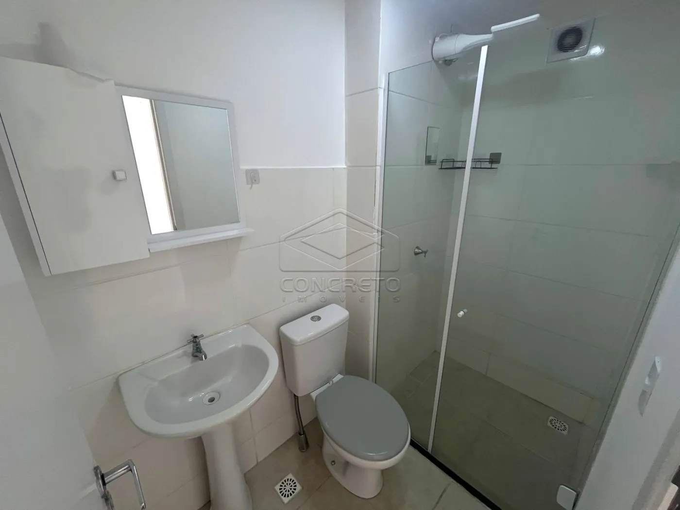 Alugar Apartamento / Padr&atilde;o em Len&ccedil;&oacute;is Paulista R$ 1.700,00 - Foto 4