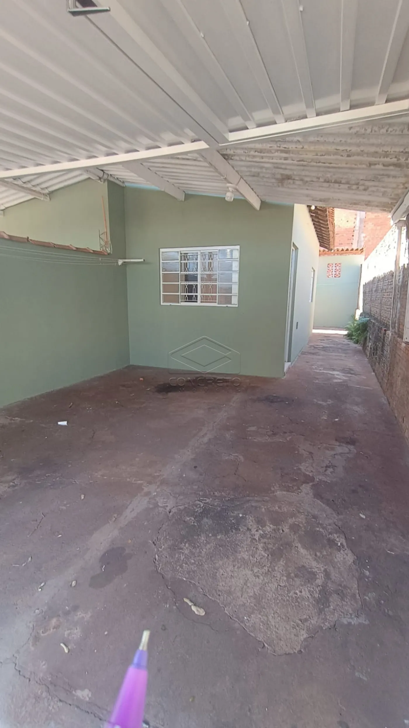 Alugar Casa / Padr&atilde;o em Len&ccedil;&oacute;is Paulista R$ 1.800,00 - Foto 1