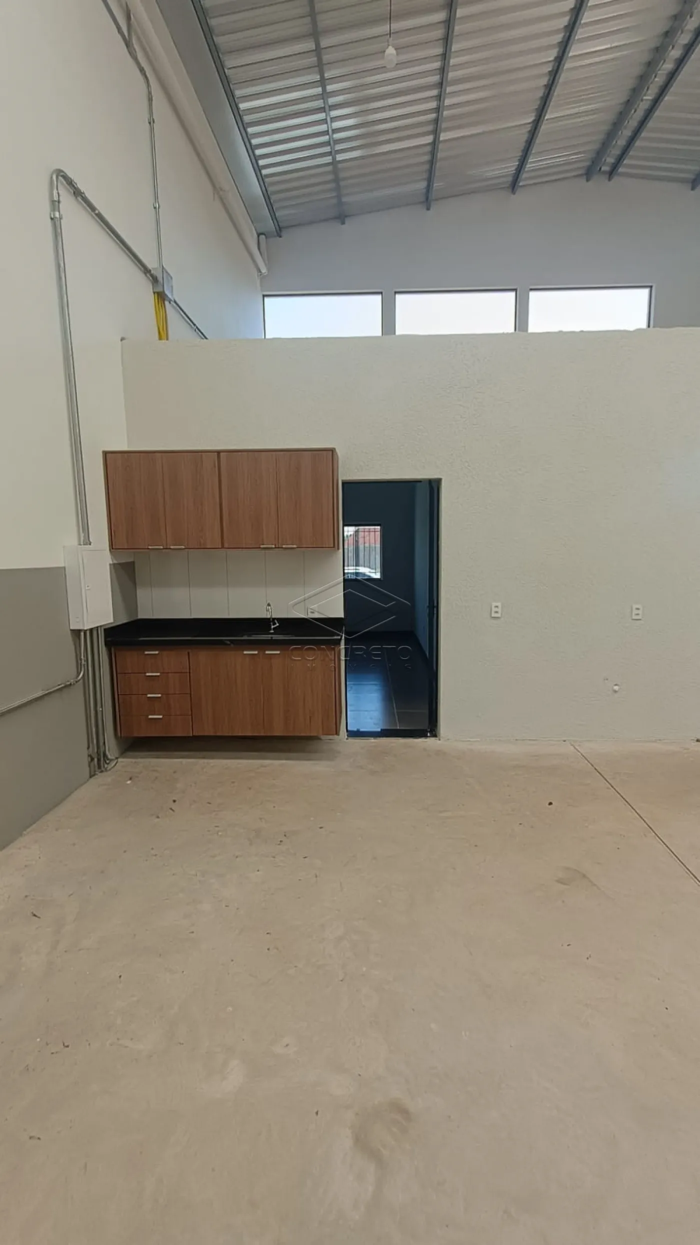 Alugar Comercial / Galp&atilde;o em Len&ccedil;&oacute;is Paulista R$ 5.000,00 - Foto 3