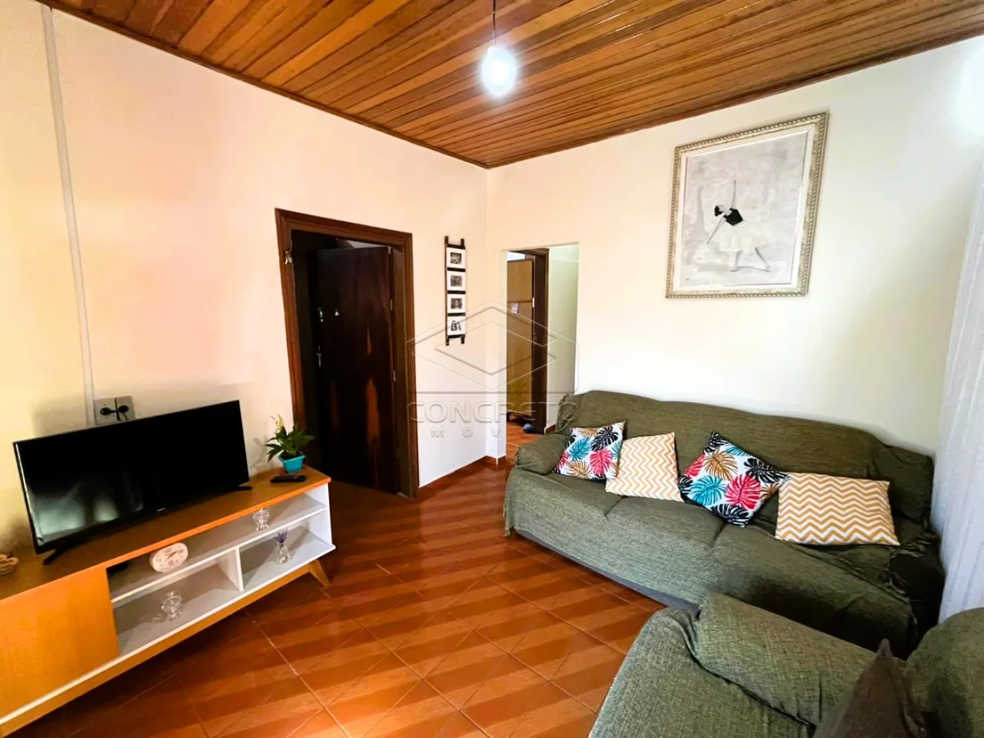 Comprar Casa / Padr&atilde;o em Len&ccedil;&oacute;is Paulista R$ 350.000,00 - Foto 2