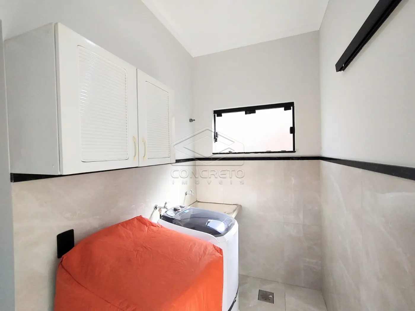 Comprar Casa / Padr&atilde;o em Len&ccedil;&oacute;is Paulista R$ 470.000,00 - Foto 4