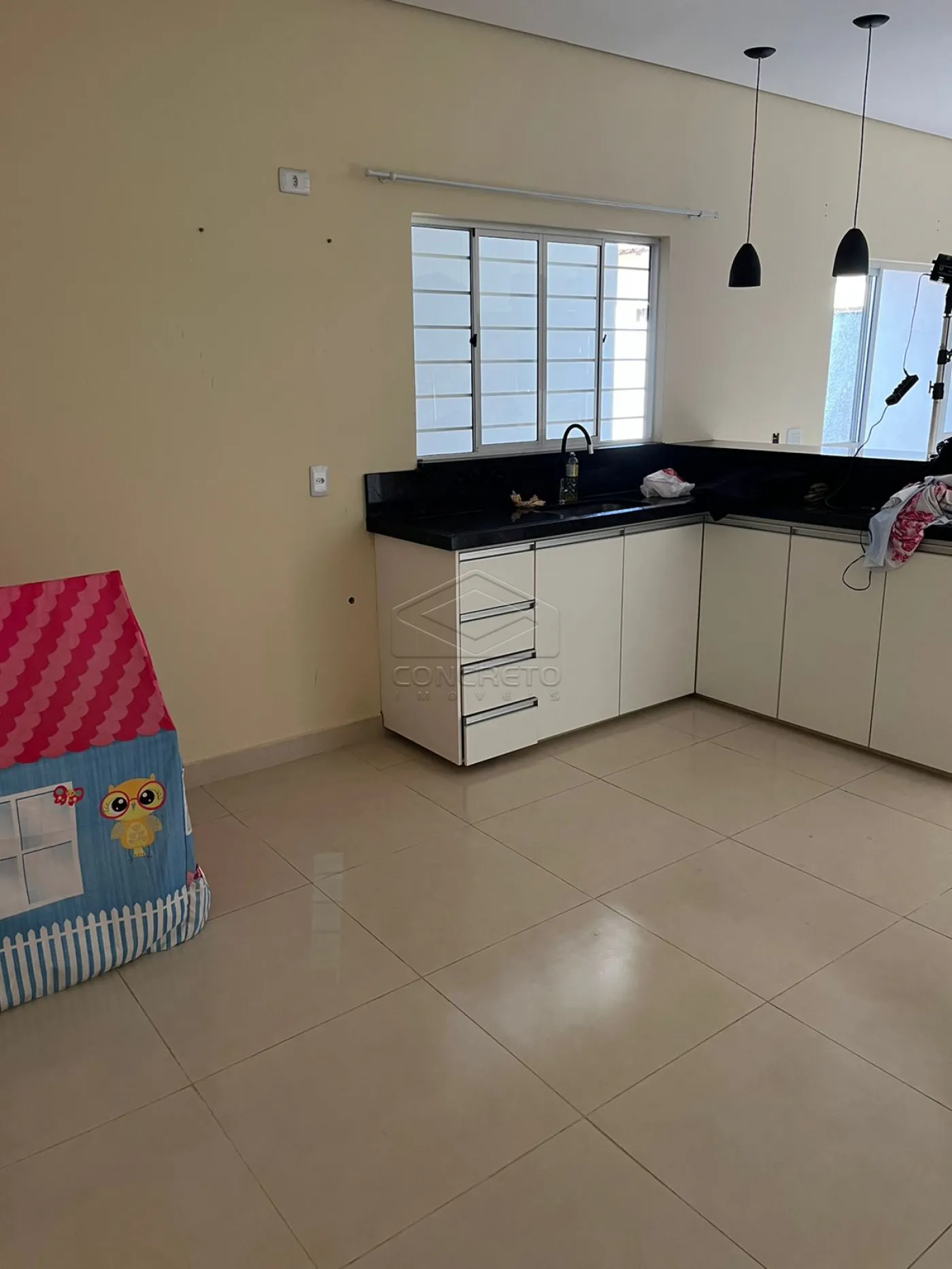 Comprar Comercial / Casa em Len&ccedil;&oacute;is Paulista R$ 560.000,00 - Foto 2