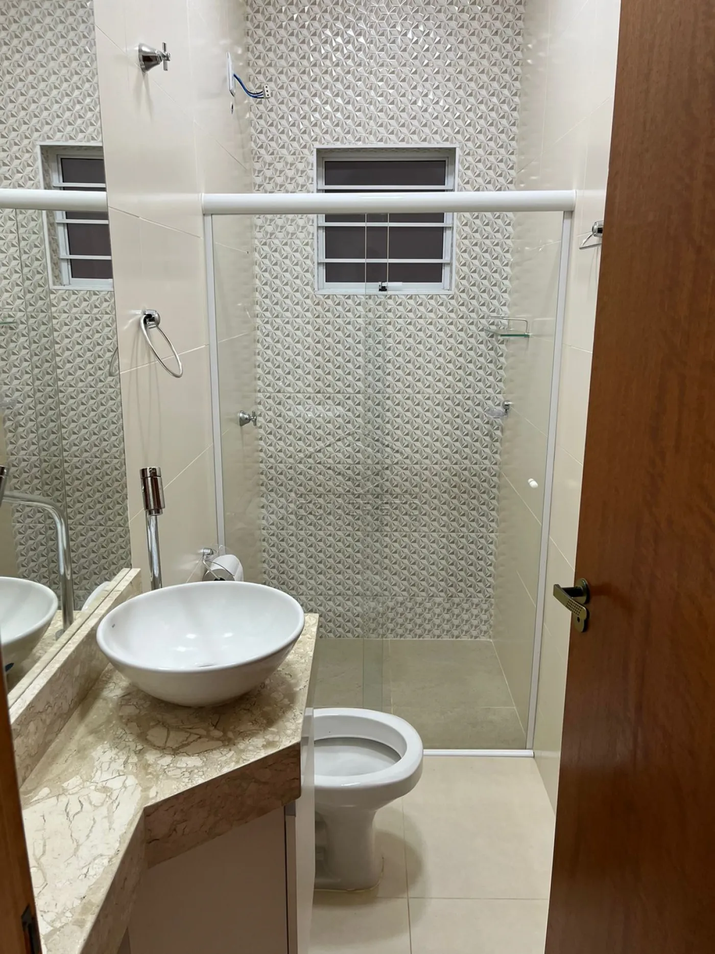 Comprar Comercial / Casa em Len&ccedil;&oacute;is Paulista R$ 560.000,00 - Foto 8