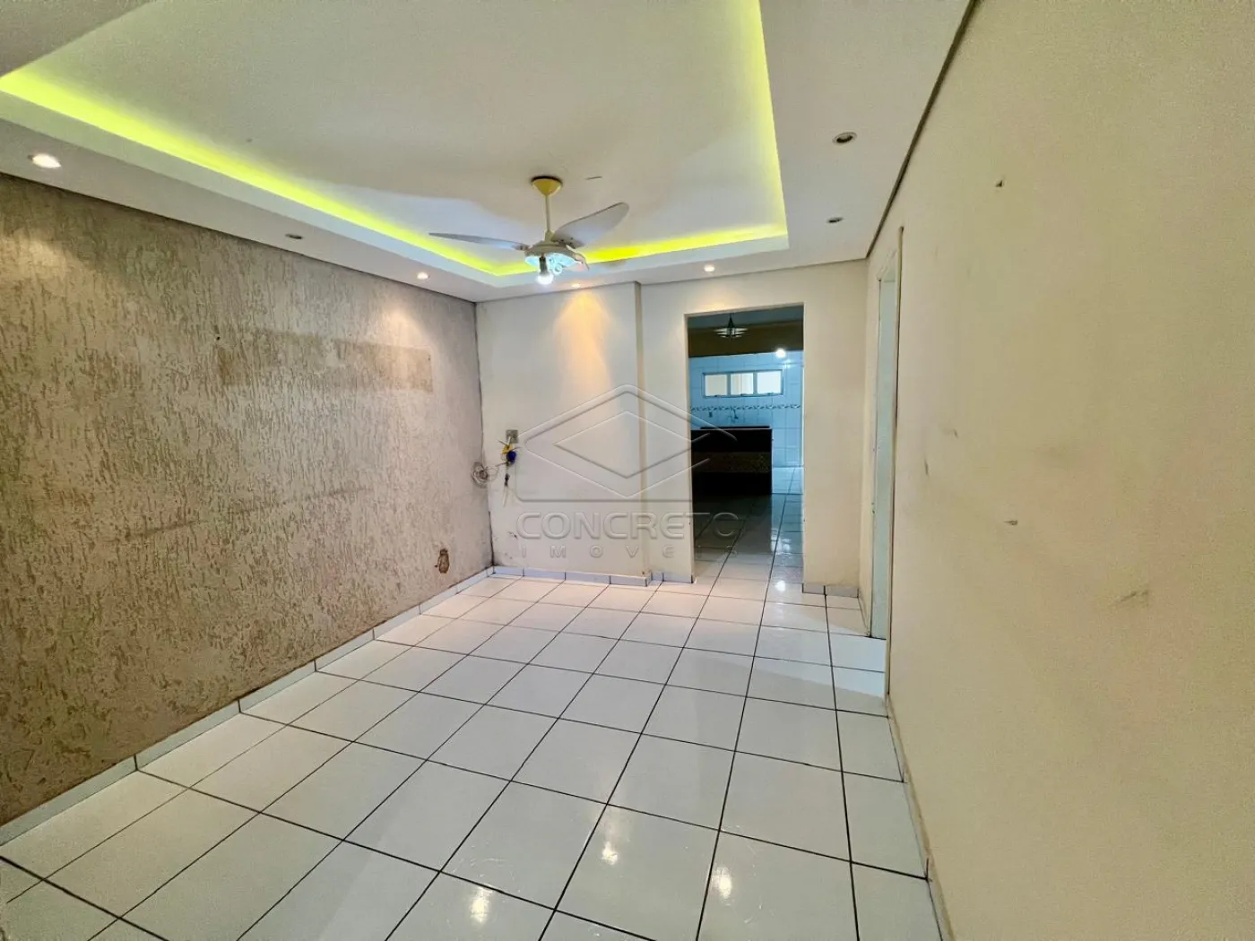 Comprar Casa / Padr&atilde;o em Len&ccedil;&oacute;is Paulista R$ 340.000,00 - Foto 4