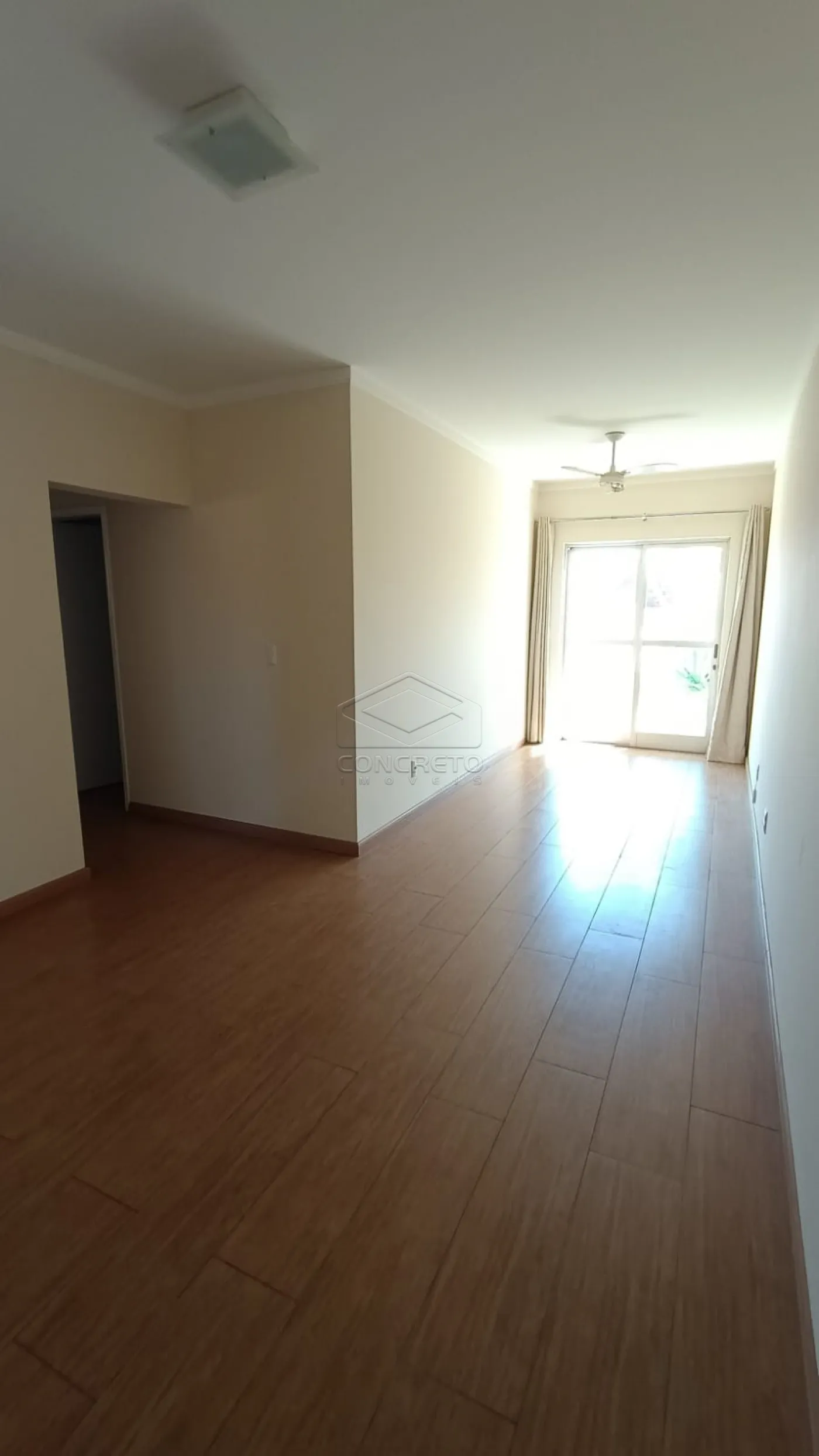 Alugar Apartamento / Padr&atilde;o em Len&ccedil;&oacute;is Paulista R$ 1.700,00 - Foto 1