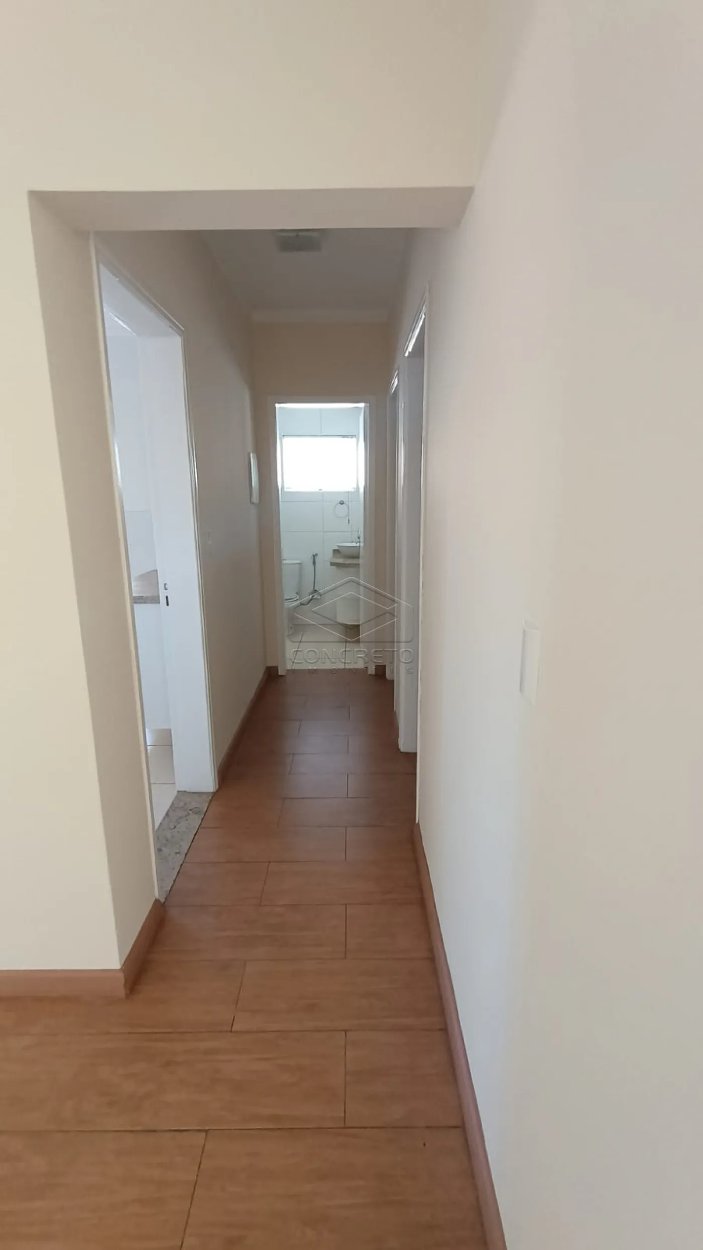 Alugar Apartamento / Padr&atilde;o em Len&ccedil;&oacute;is Paulista R$ 1.700,00 - Foto 4