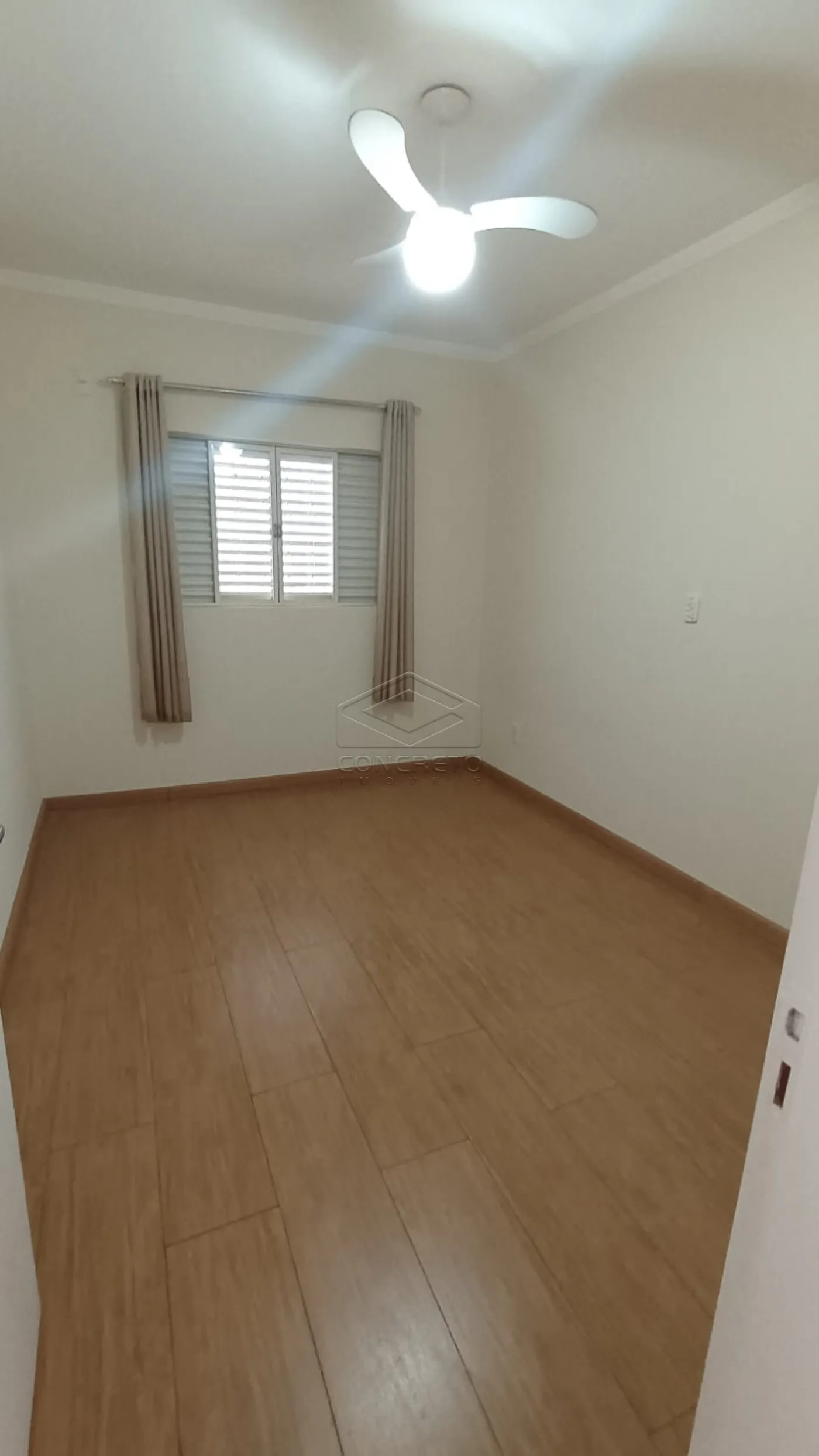 Alugar Apartamento / Padr&atilde;o em Len&ccedil;&oacute;is Paulista R$ 1.700,00 - Foto 5