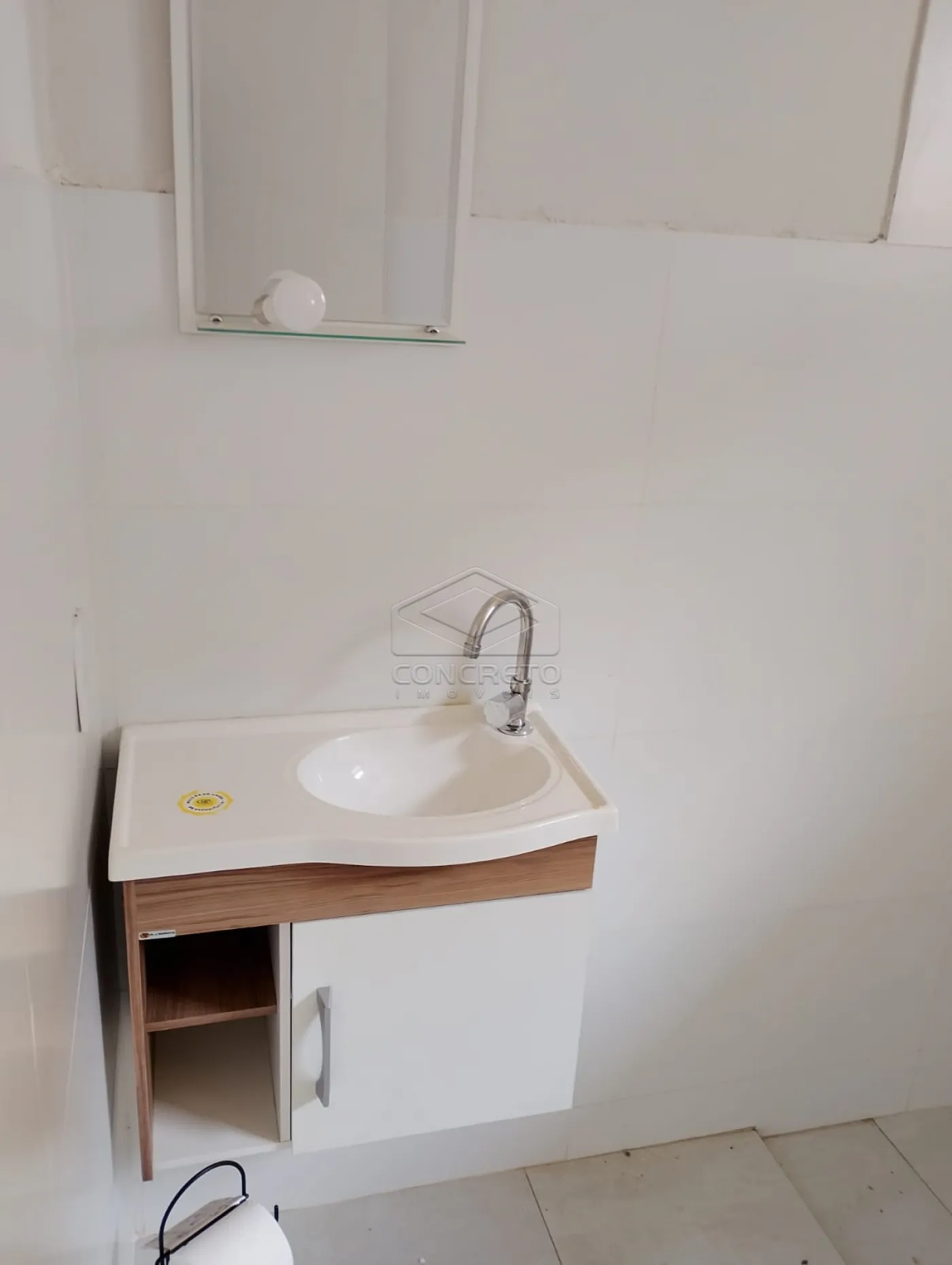 Alugar Comercial / Loja em Botucatu R$ 1.650,00 - Foto 11