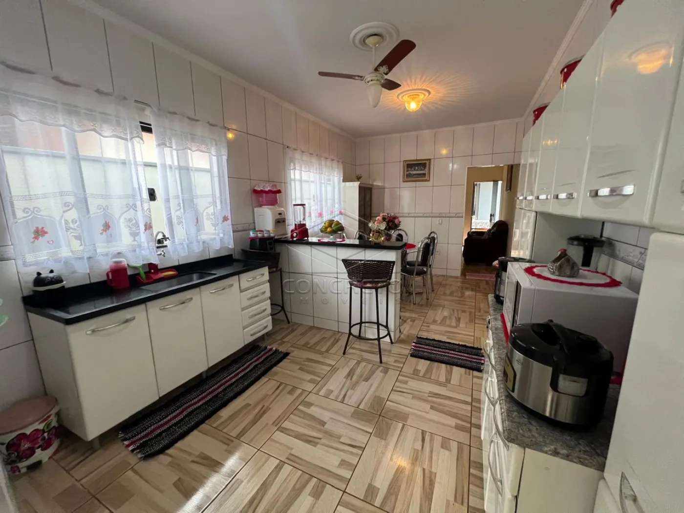 Comprar Casa / Padr&atilde;o em Len&ccedil;&oacute;is Paulista R$ 380.000,00 - Foto 4