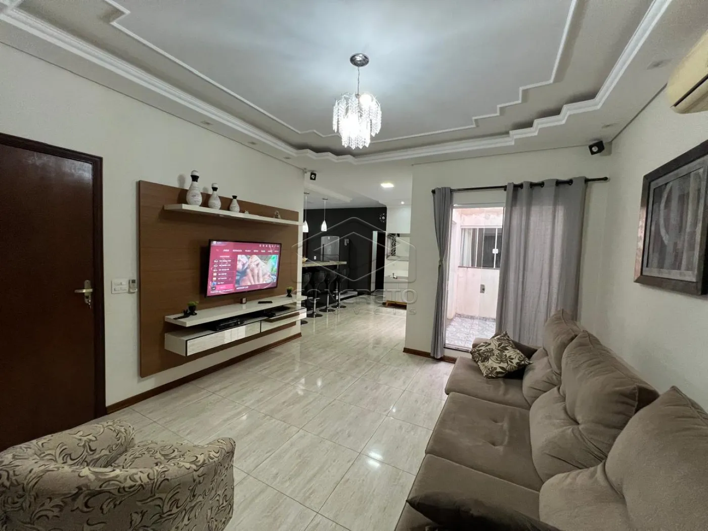 Comprar Casa / Padr&atilde;o em Len&ccedil;&oacute;is Paulista R$ 590.000,00 - Foto 4