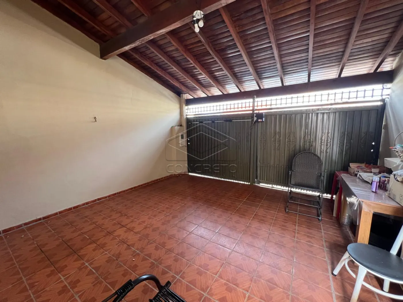 Comprar Casa / Padr&atilde;o em Len&ccedil;&oacute;is Paulista R$ 285.000,00 - Foto 1