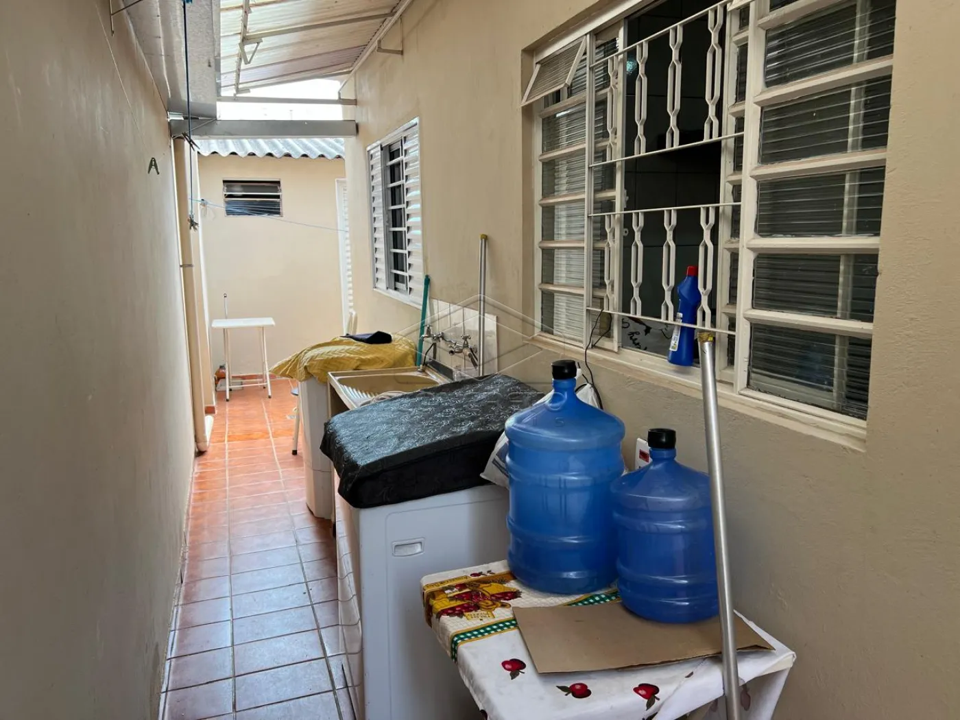 Comprar Casa / Padr&atilde;o em Len&ccedil;&oacute;is Paulista R$ 285.000,00 - Foto 9