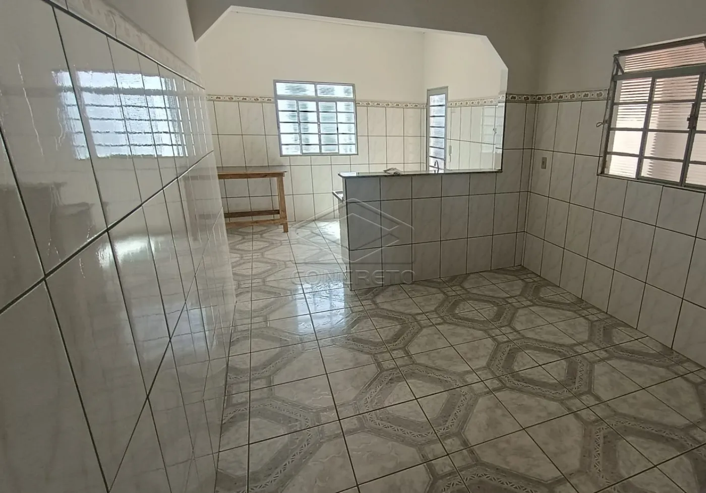 Alugar Casa / Padr&atilde;o em Len&ccedil;&oacute;is Paulista R$ 4.200,00 - Foto 1