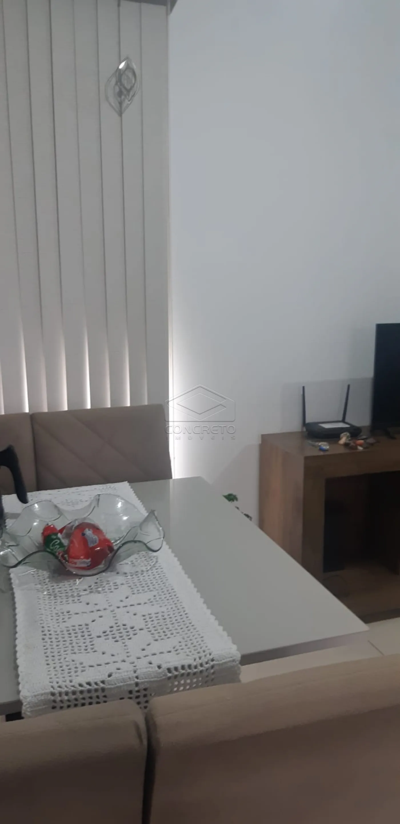 Comprar Apartamento / Padr&atilde;o em Botucatu R$ 215.000,00 - Foto 2