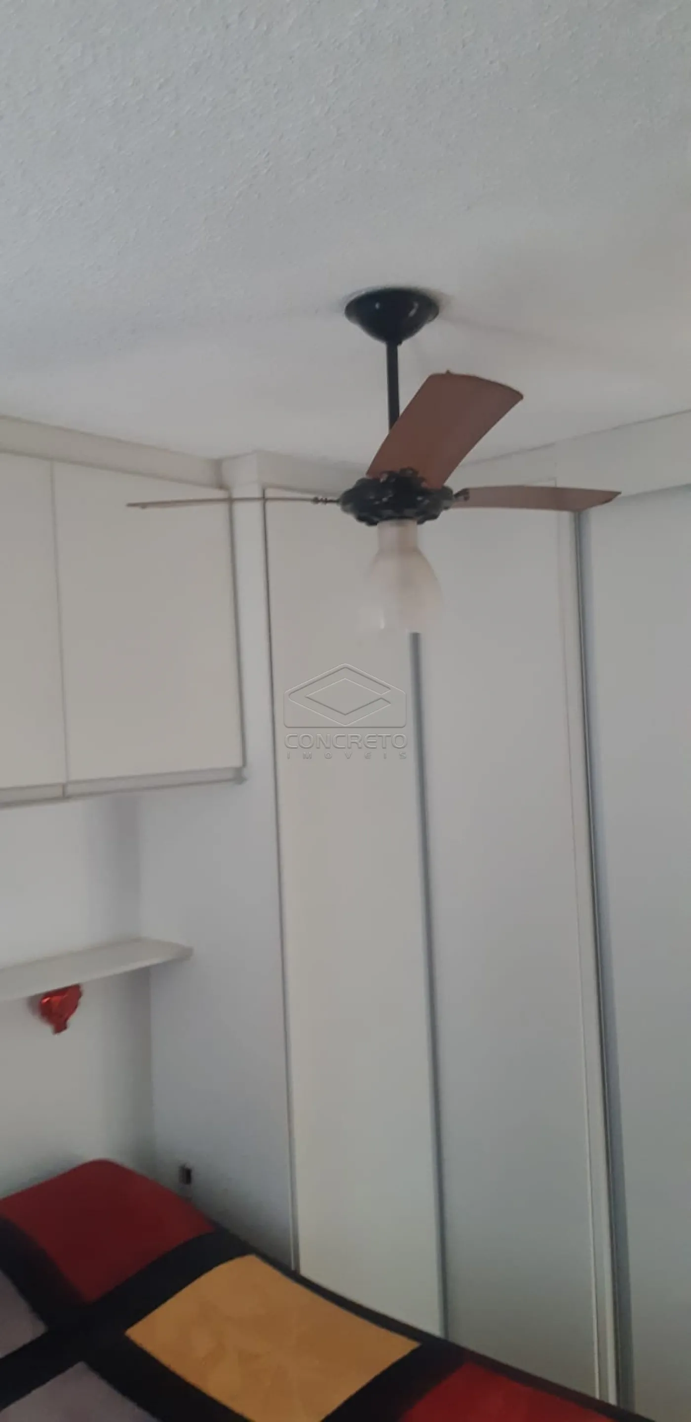 Comprar Apartamento / Padr&atilde;o em Botucatu R$ 215.000,00 - Foto 8