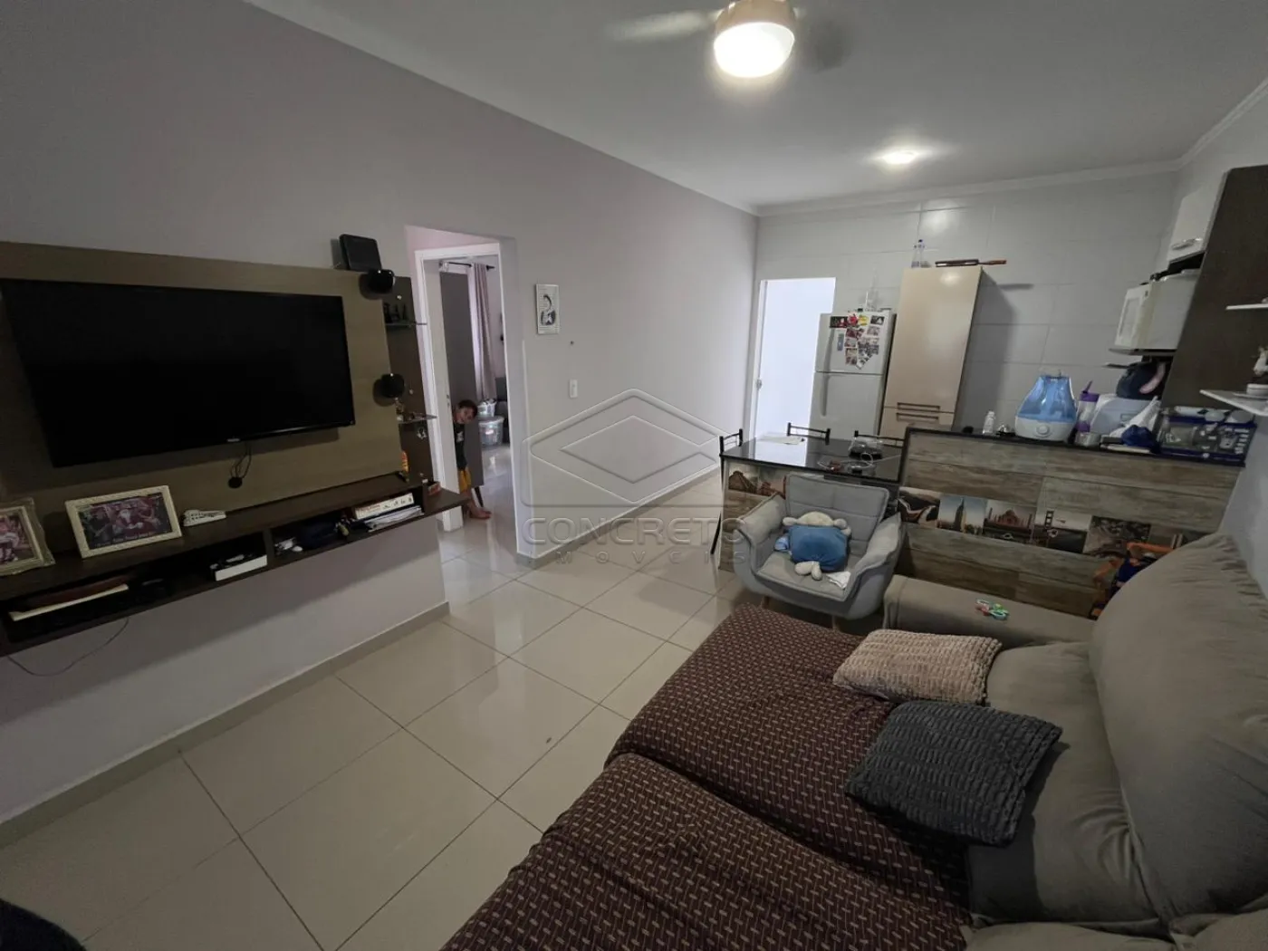 Comprar Casa / Padr&atilde;o em Len&ccedil;&oacute;is Paulista R$ 300.000,00 - Foto 1