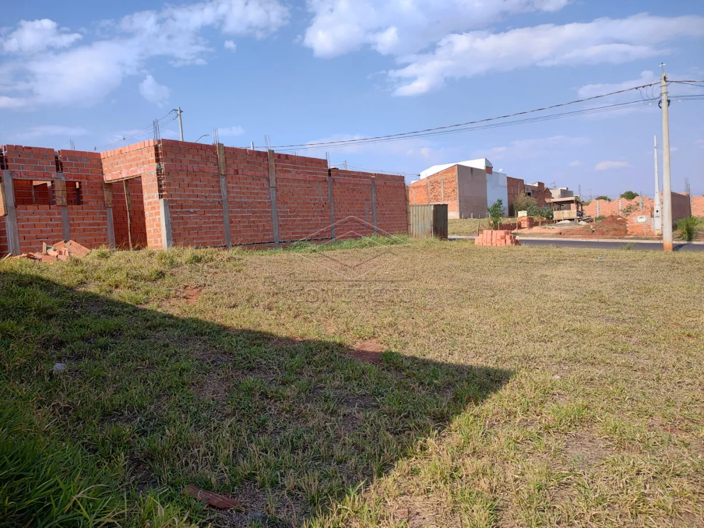 Comprar Terreno / Padr&atilde;o em Len&ccedil;&oacute;is Paulista R$ 170.000,00 - Foto 4