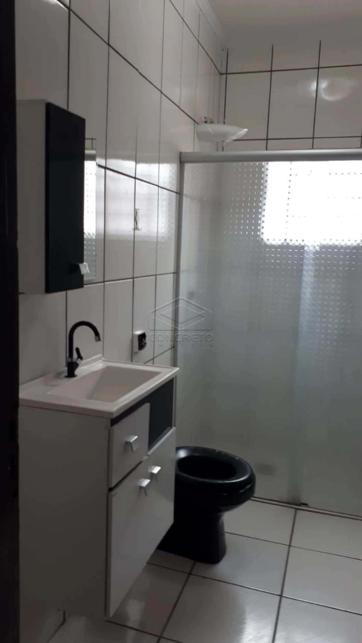 Comprar Casa / Padr&atilde;o em Len&ccedil;&oacute;is Paulista R$ 320.000,00 - Foto 2