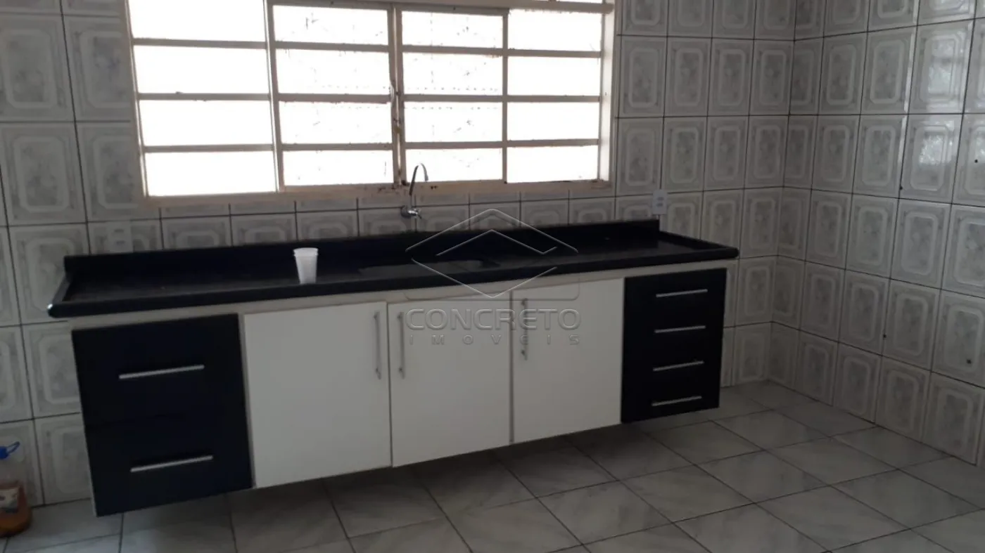 Comprar Casa / Padr&atilde;o em Len&ccedil;&oacute;is Paulista R$ 320.000,00 - Foto 3