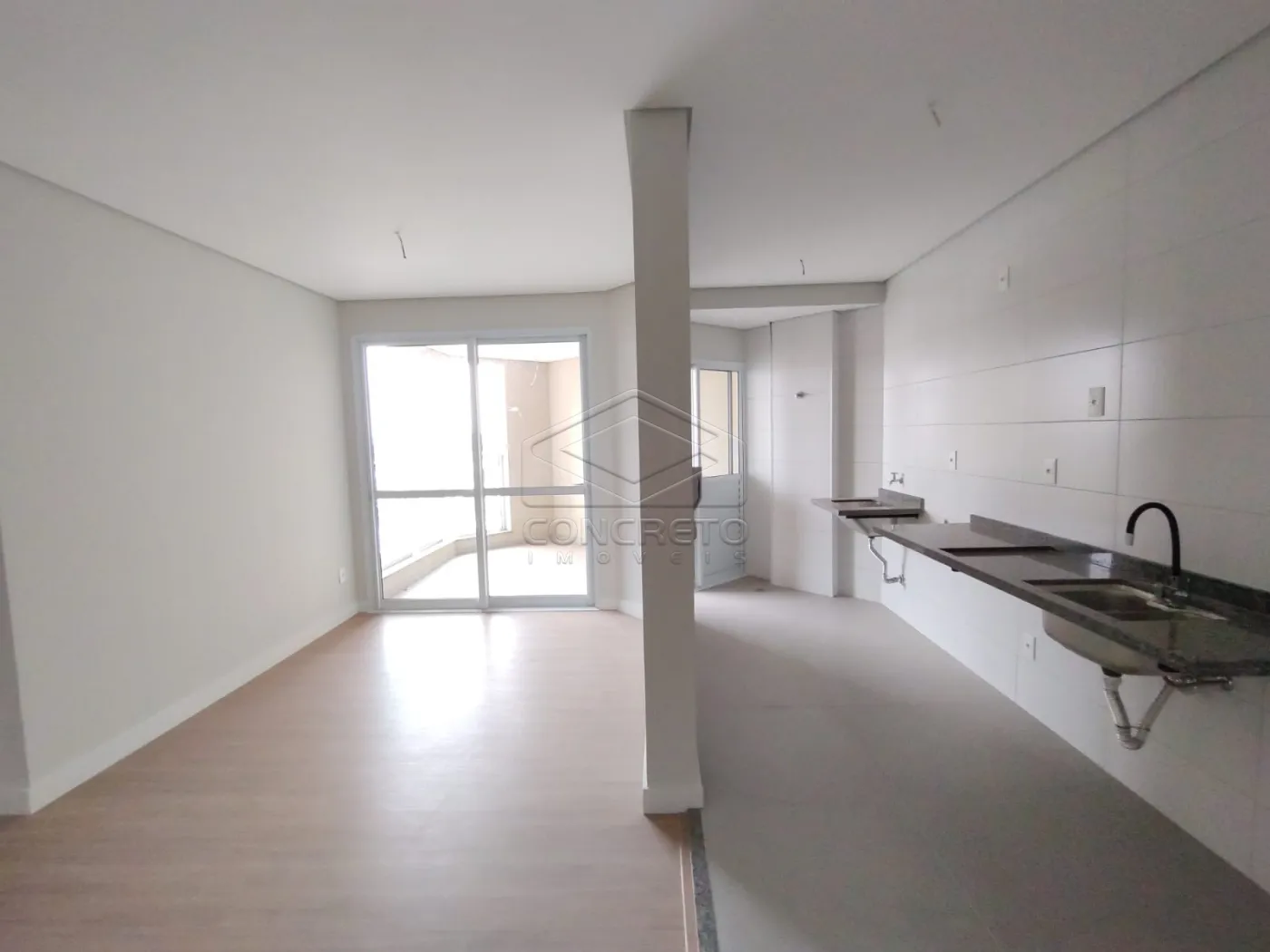 Alugar Apartamento / Padr&atilde;o em Len&ccedil;&oacute;is Paulista R$ 3.000,00 - Foto 1