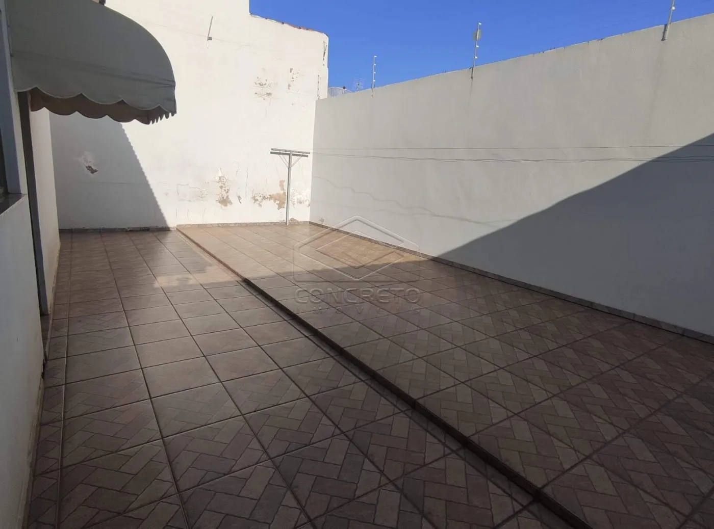 Alugar Casa / Padr&atilde;o em Len&ccedil;&oacute;is Paulista R$ 2.500,00 - Foto 7