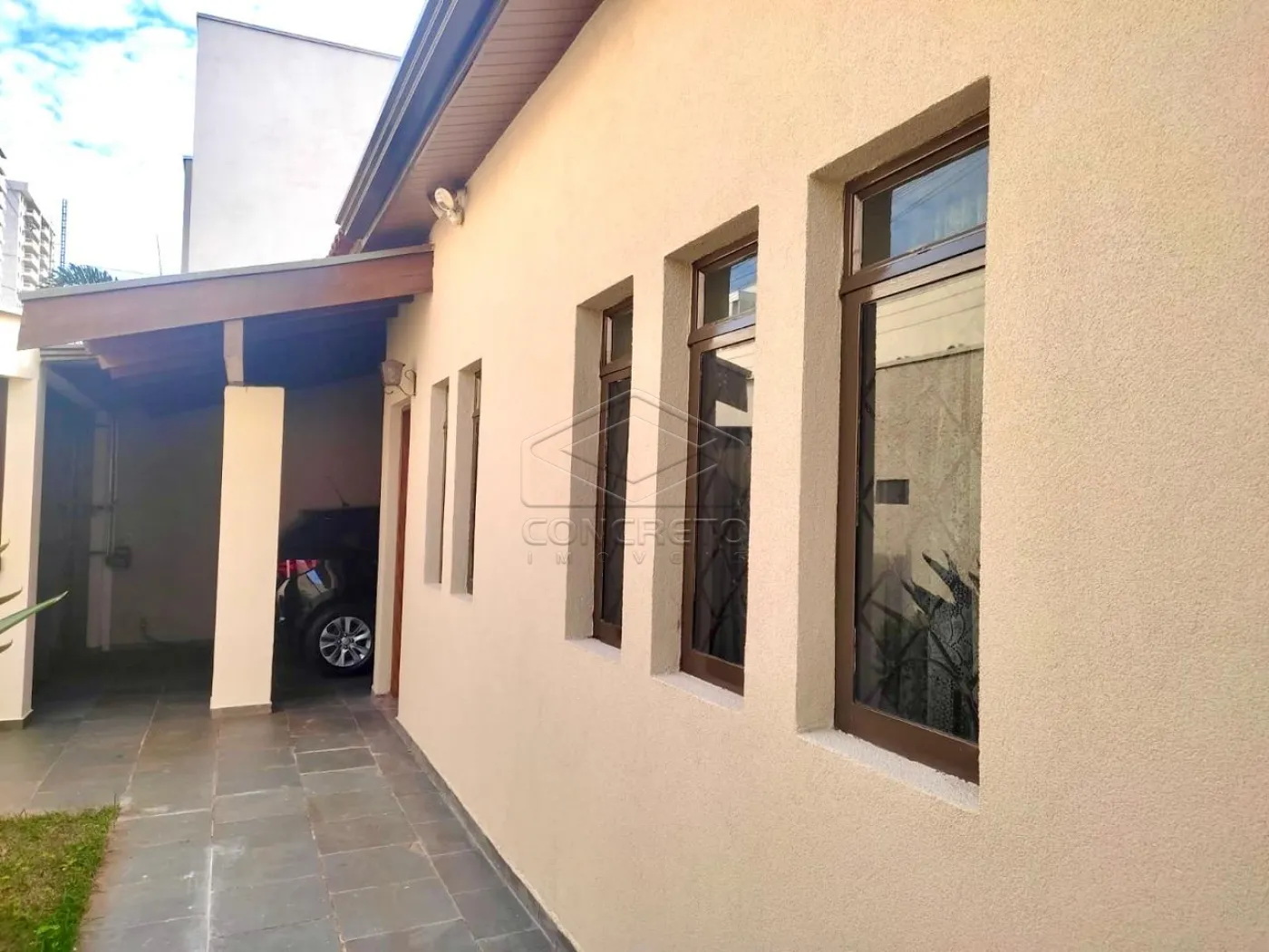 Comprar Casa / Padr&atilde;o em Len&ccedil;&oacute;is Paulista R$ 760.000,00 - Foto 2