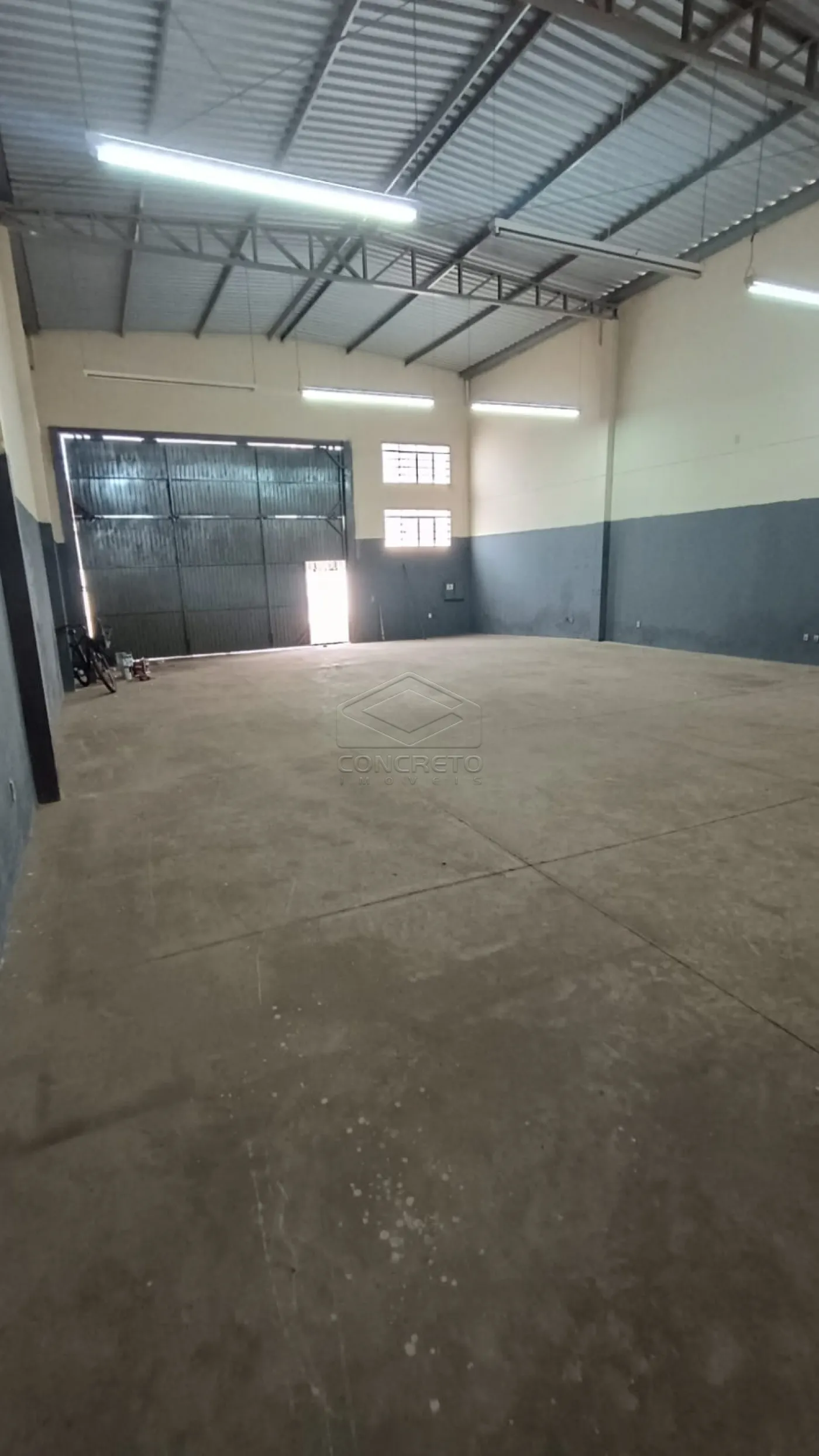 Alugar Comercial / Galp&atilde;o em Len&ccedil;&oacute;is Paulista R$ 3.500,00 - Foto 1