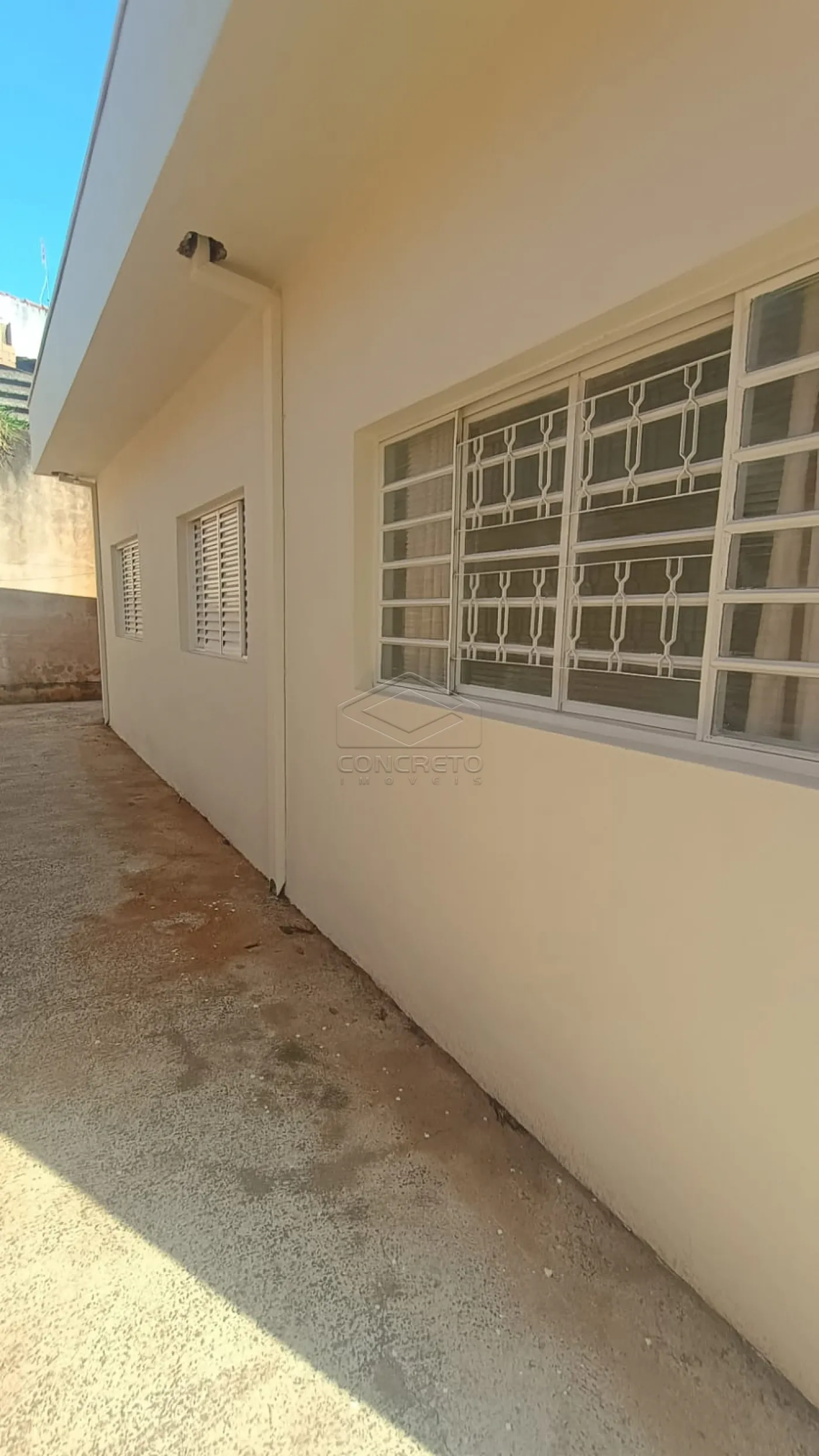 Alugar Casa / Resid&ecirc;ncia em Len&ccedil;&oacute;is Paulista R$ 1.850,00 - Foto 3