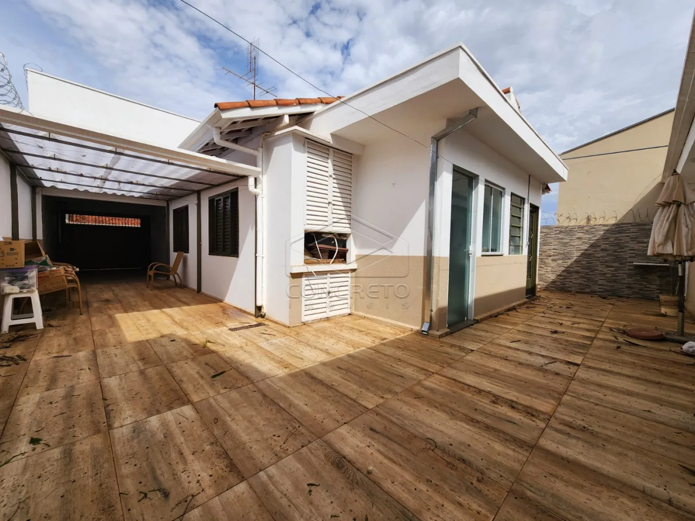 Alugar Casa / Resid&ecirc;ncia em Ja&uacute; R$ 2.500,00 - Foto 1