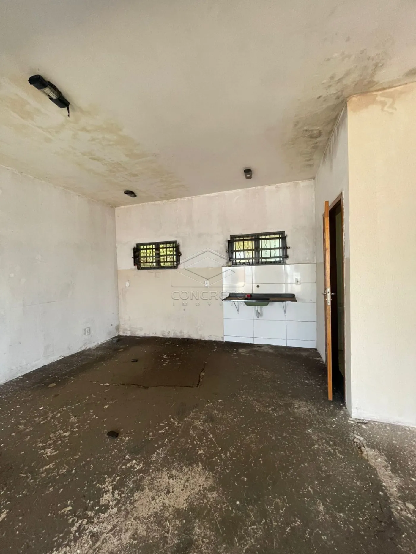 Alugar Comercial / Loja em Len&ccedil;&oacute;is Paulista R$ 1.100,00 - Foto 2