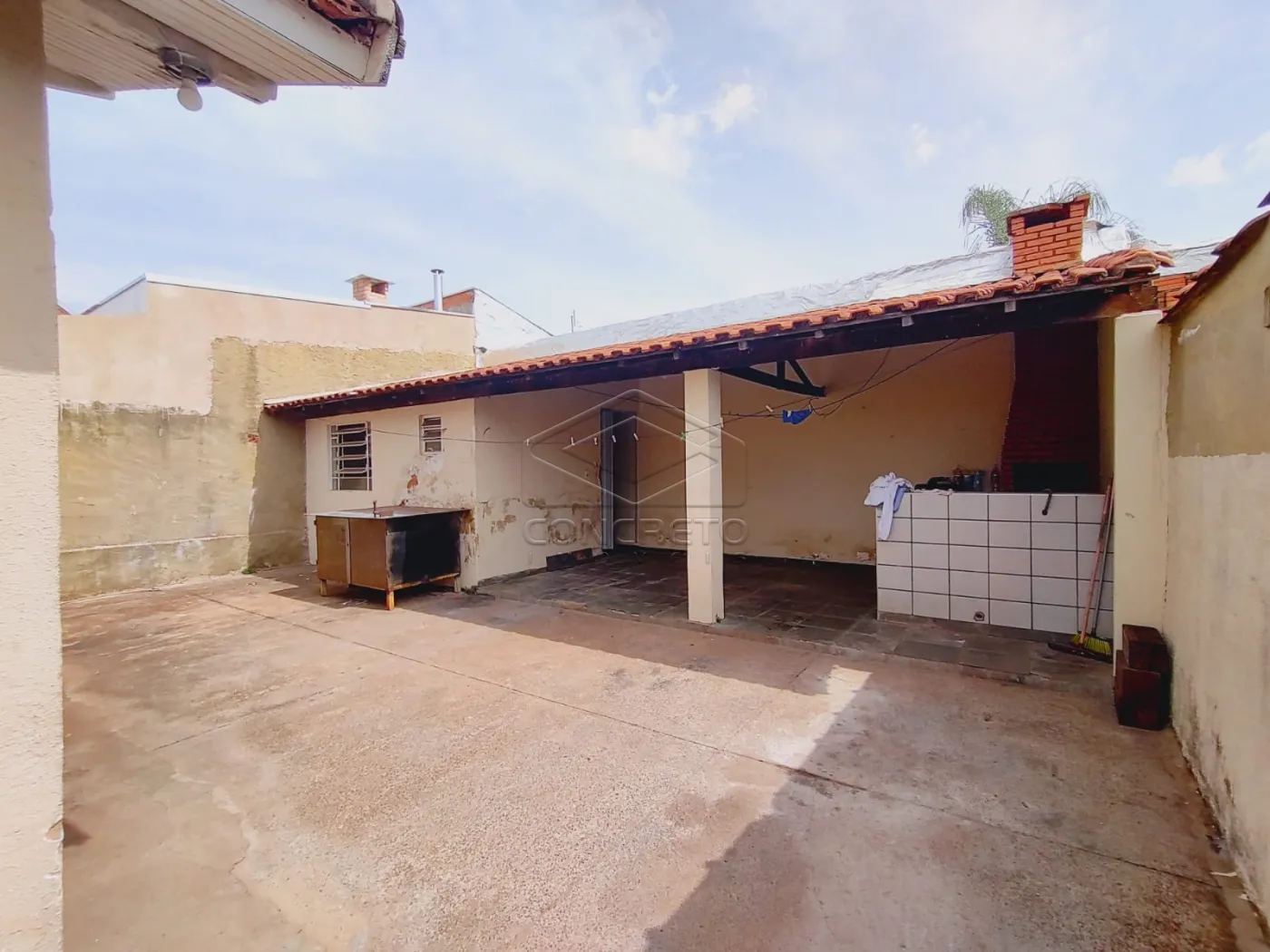 Alugar Casa / Padr&atilde;o em Len&ccedil;&oacute;is Paulista R$ 1.200,00 - Foto 9