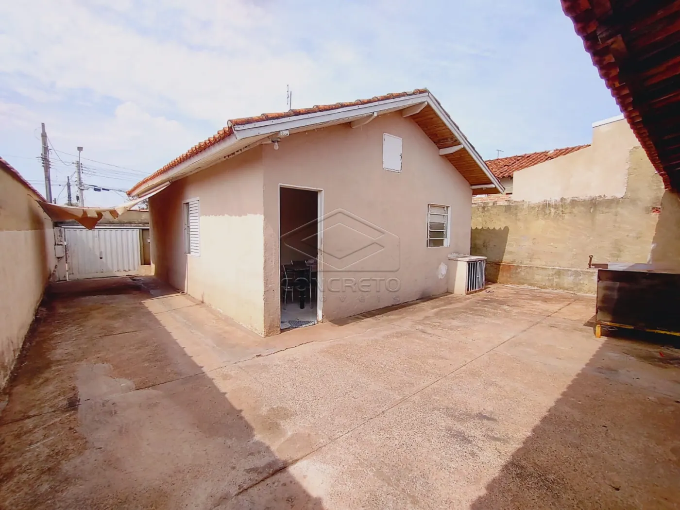 Alugar Casa / Padr&atilde;o em Len&ccedil;&oacute;is Paulista R$ 1.200,00 - Foto 11