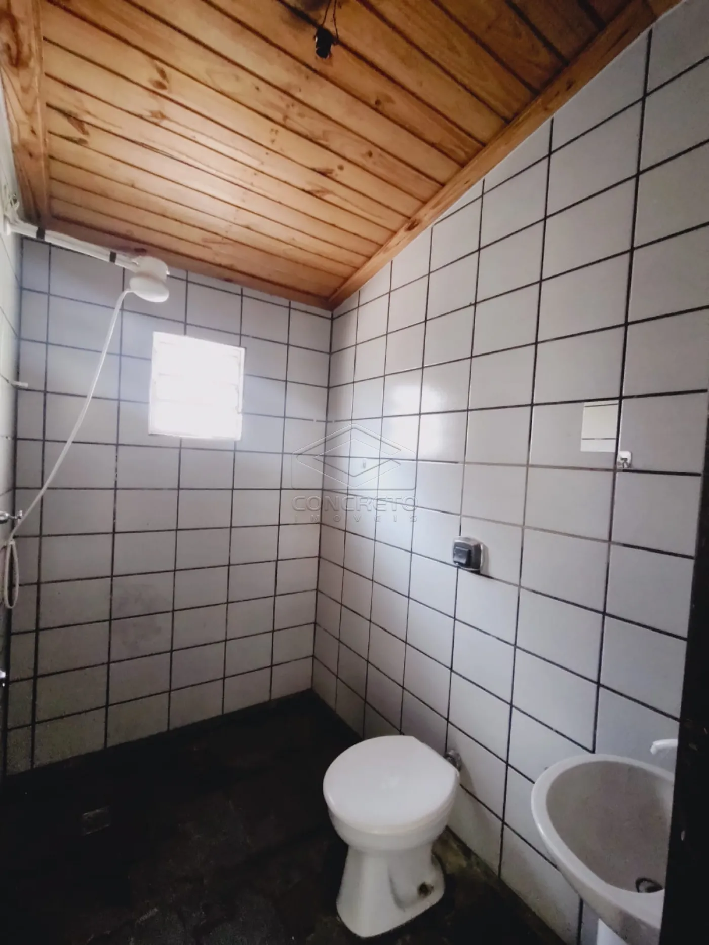 Alugar Casa / Padr&atilde;o em Len&ccedil;&oacute;is Paulista R$ 1.200,00 - Foto 10