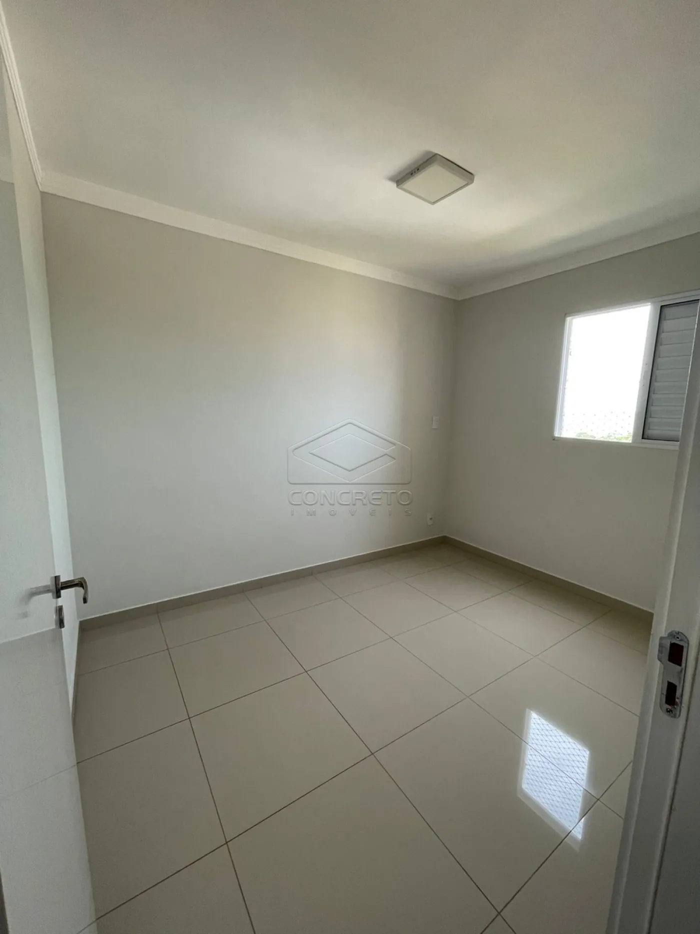 Alugar Apartamento / Padr&atilde;o em Len&ccedil;&oacute;is Paulista R$ 1.450,00 - Foto 5