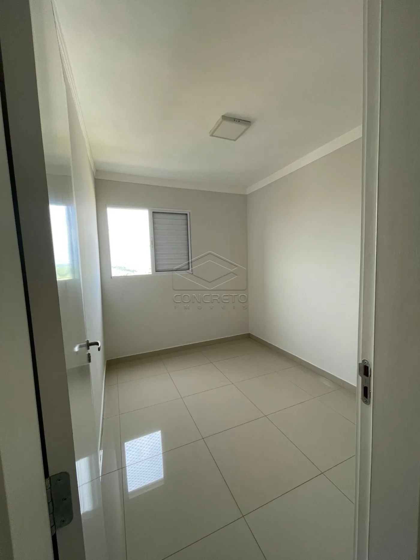 Alugar Apartamento / Padr&atilde;o em Len&ccedil;&oacute;is Paulista R$ 1.450,00 - Foto 6