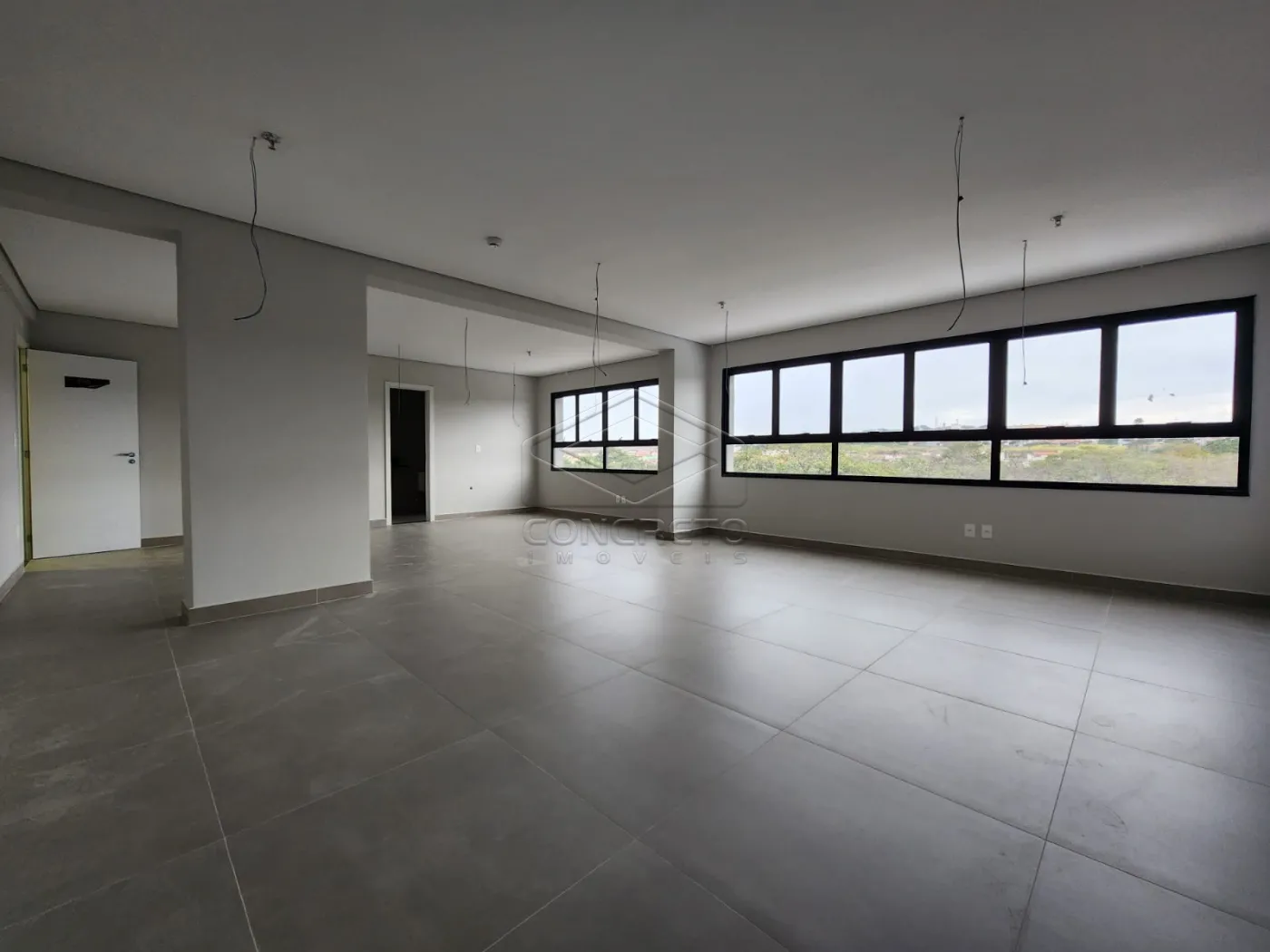 Alugar Comercial / Sala em Ja&uacute; R$ 4.000,00 - Foto 3