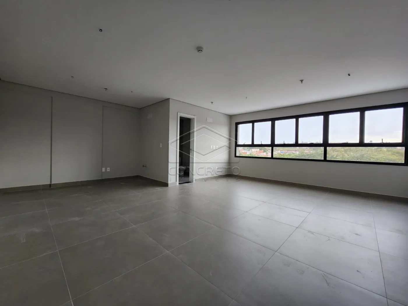 Alugar Comercial / Sala em Ja&uacute; R$ 3.200,00 - Foto 2