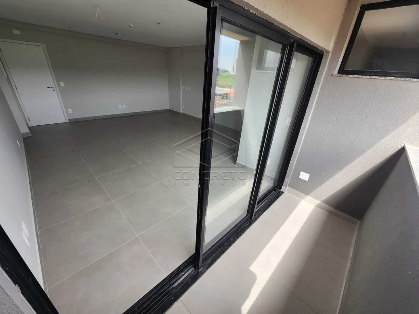 Alugar Comercial / Sala em Ja&uacute; R$ 3.000,00 - Foto 5