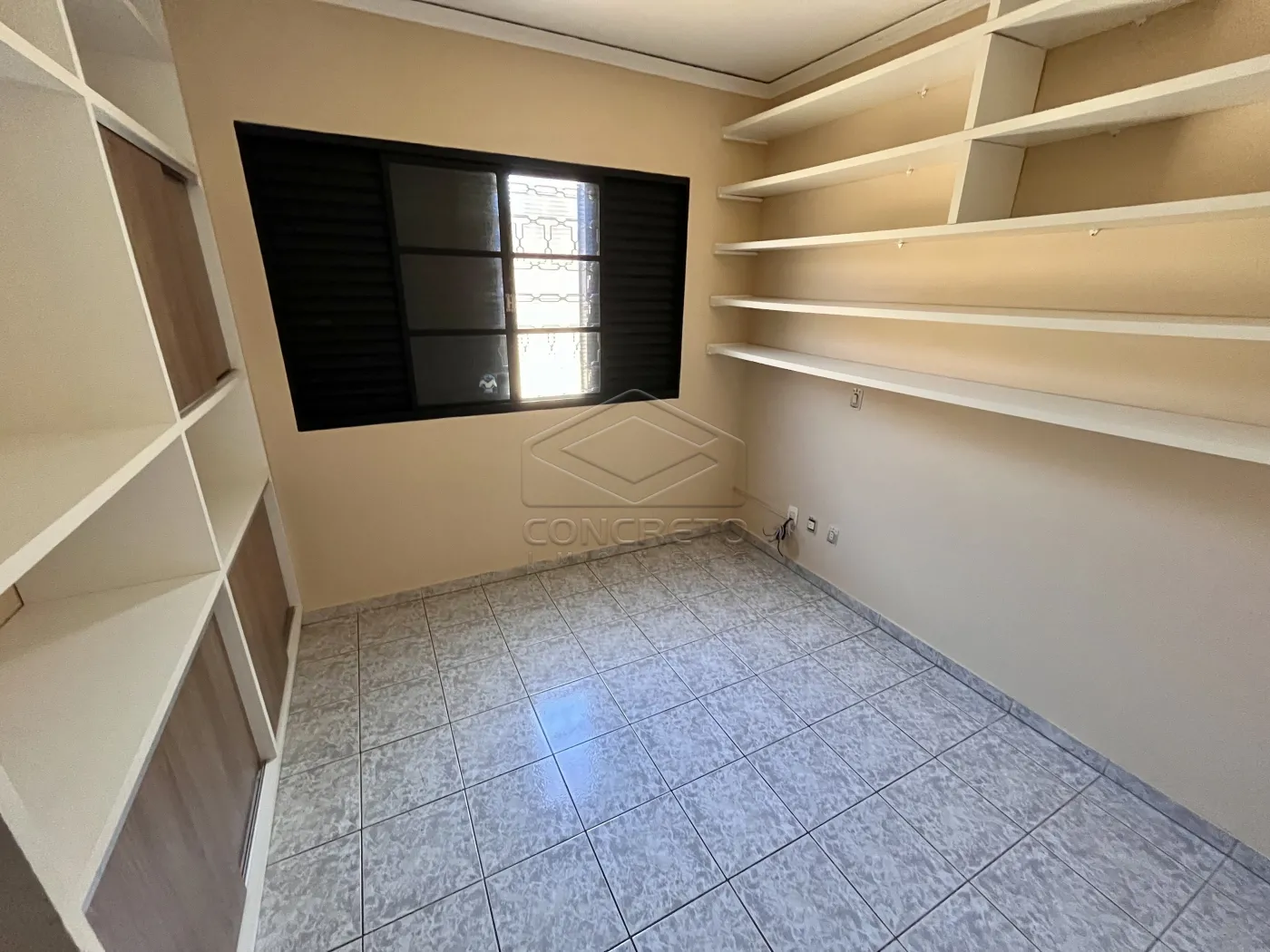 Alugar Casa / Padr&atilde;o em Len&ccedil;&oacute;is Paulista R$ 2.500,00 - Foto 7