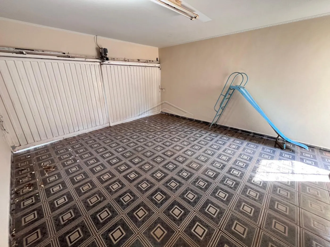 Alugar Casa / Padr&atilde;o em Len&ccedil;&oacute;is Paulista R$ 3.300,00 - Foto 5