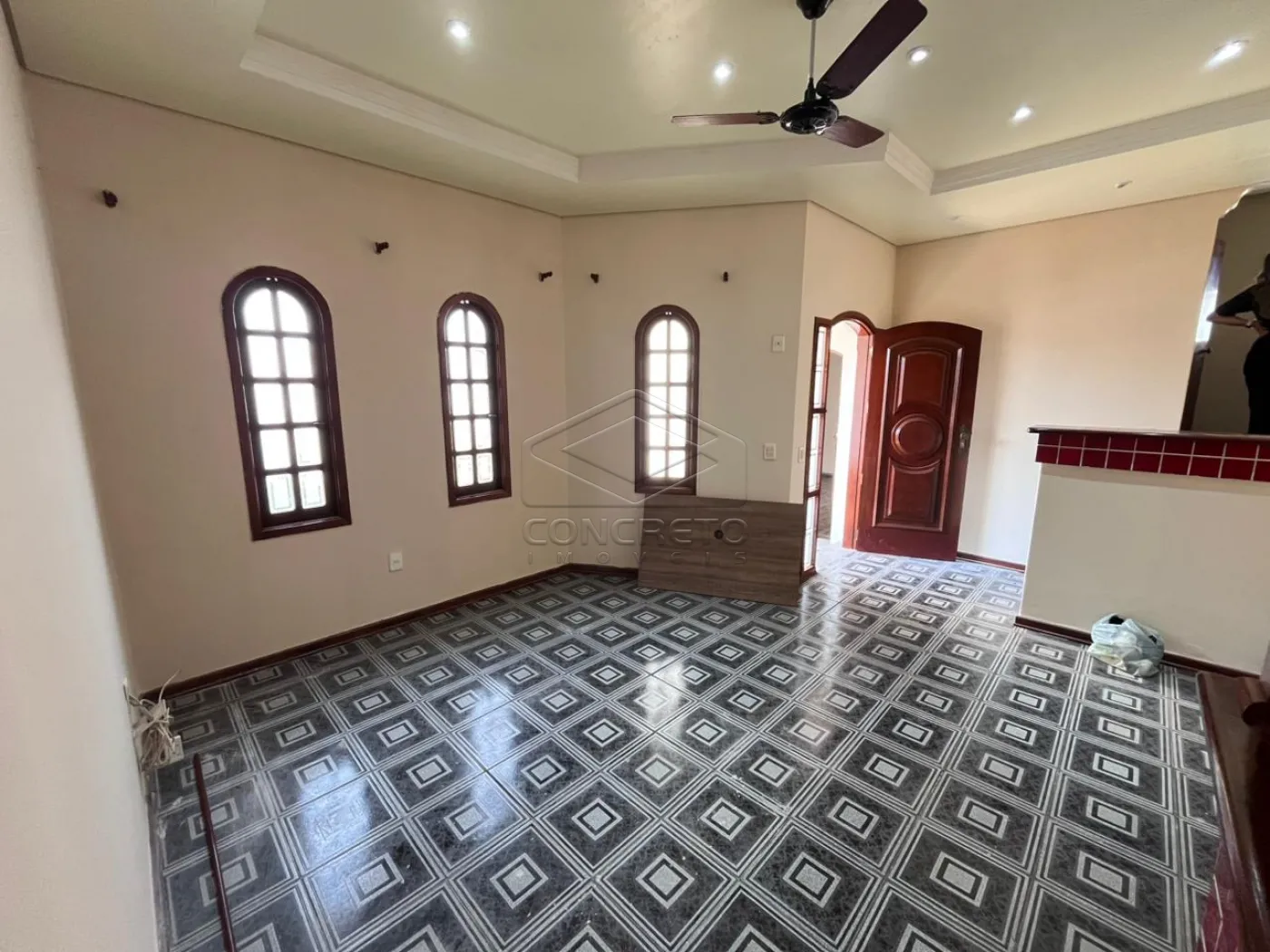 Alugar Casa / Padr&atilde;o em Len&ccedil;&oacute;is Paulista R$ 3.300,00 - Foto 6