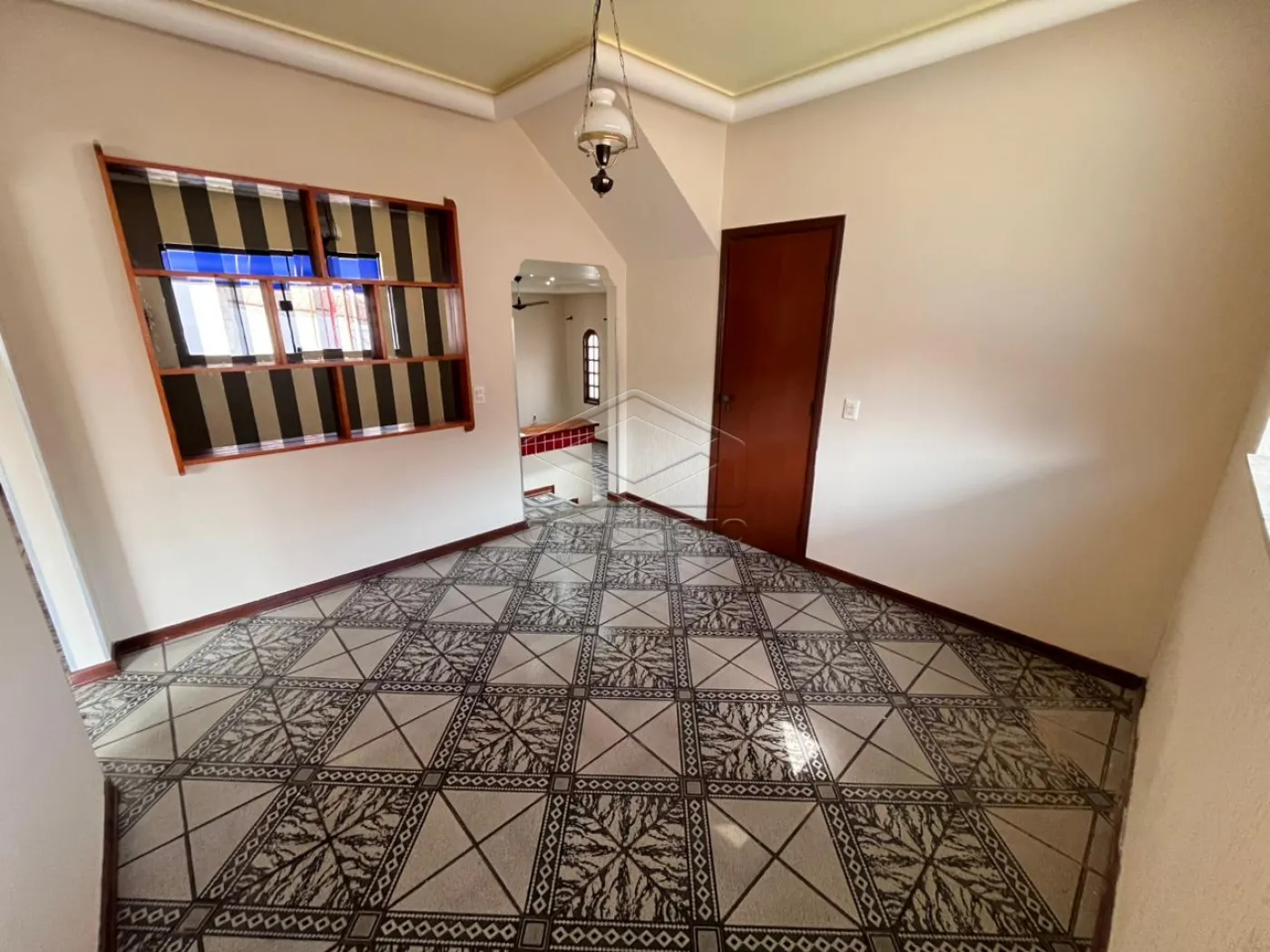 Alugar Casa / Padr&atilde;o em Len&ccedil;&oacute;is Paulista R$ 3.300,00 - Foto 7