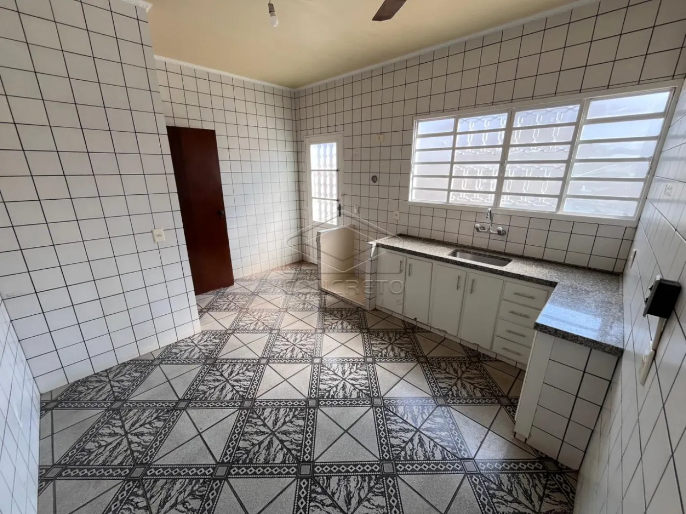 Alugar Casa / Padr&atilde;o em Len&ccedil;&oacute;is Paulista R$ 3.300,00 - Foto 12