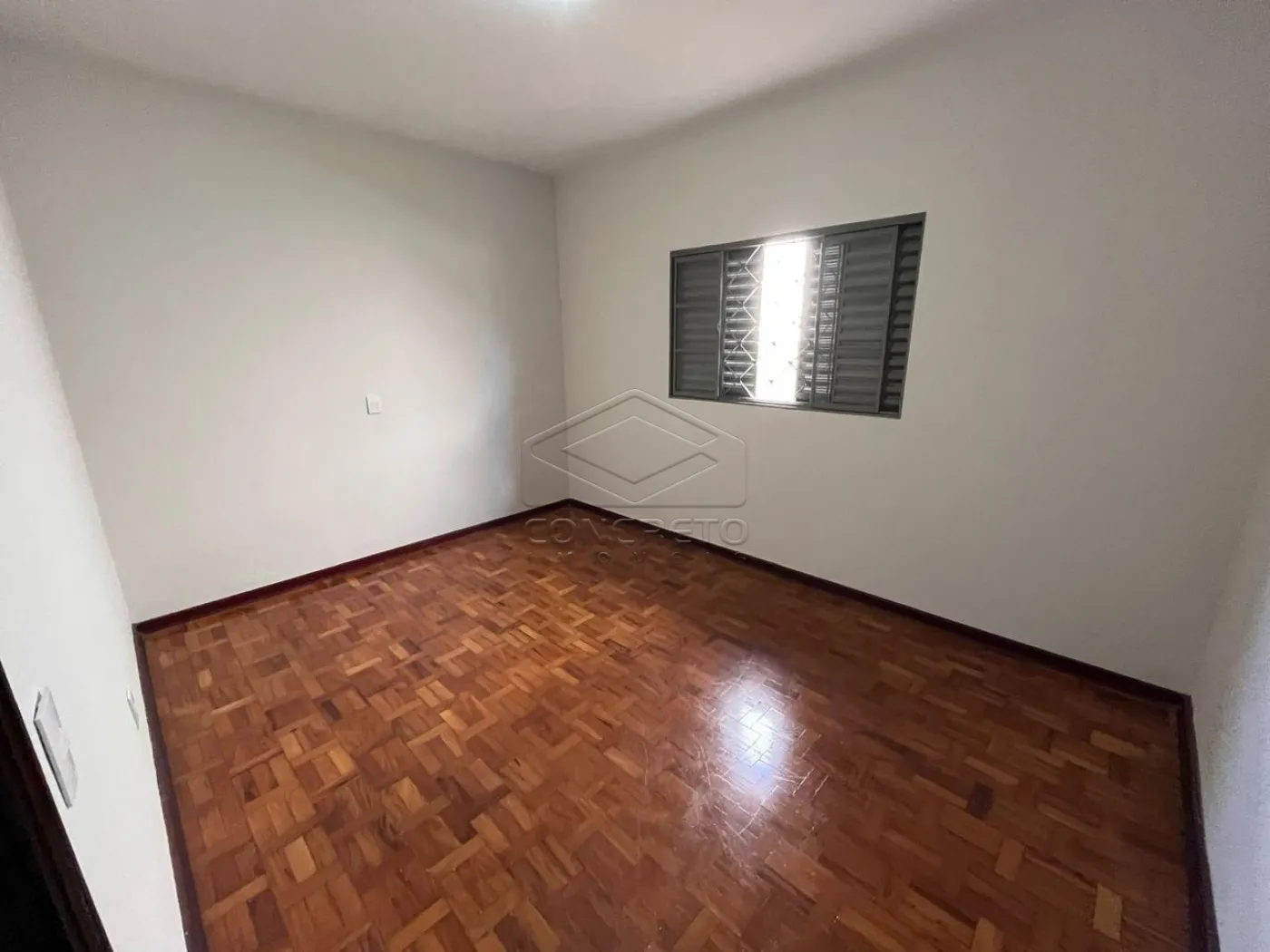 Comprar Casa / Padr&atilde;o em Len&ccedil;&oacute;is Paulista R$ 590.000,00 - Foto 7