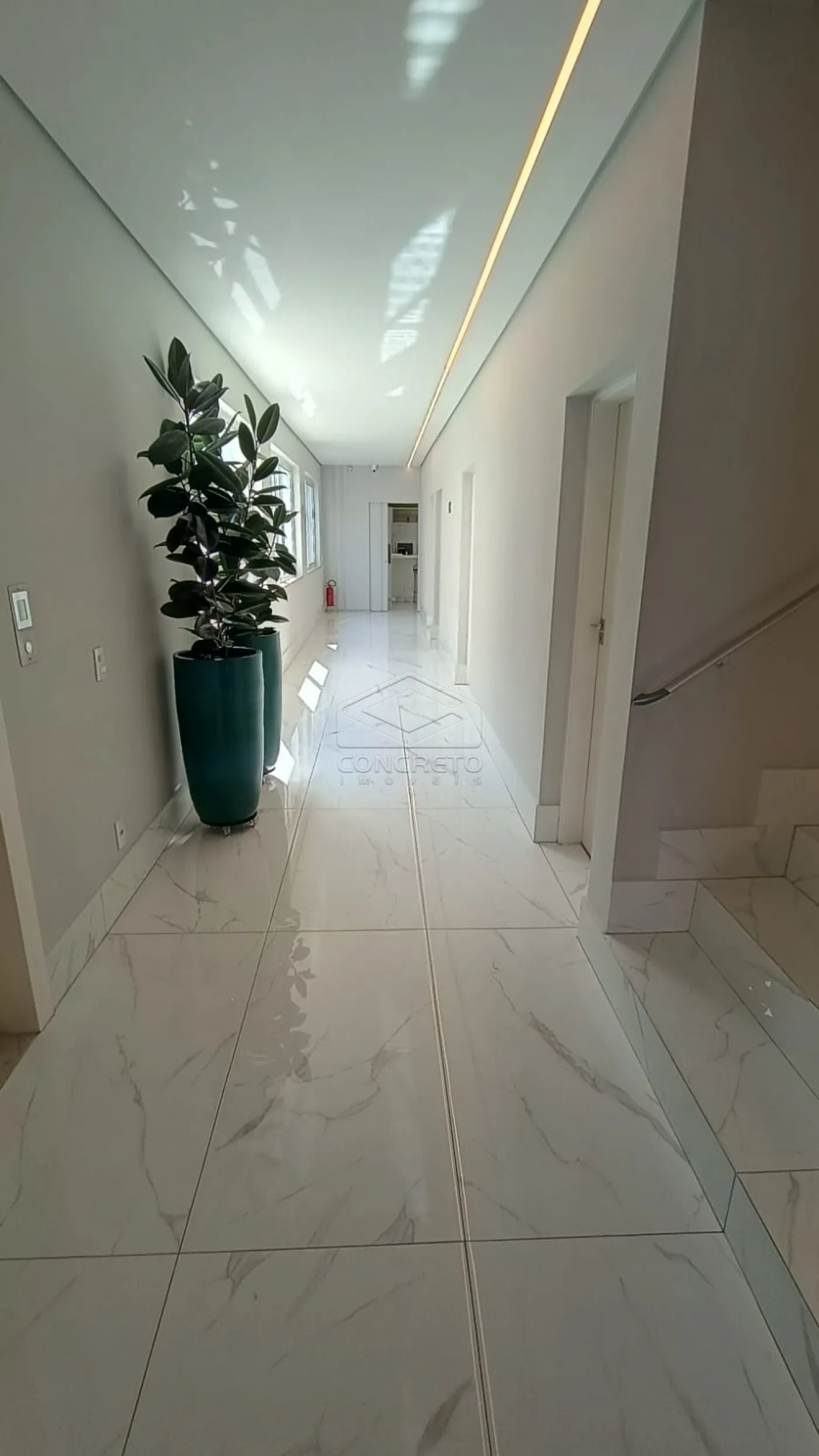 Alugar Comercial / Sala em Len&ccedil;&oacute;is Paulista R$ 2.500,00 - Foto 4