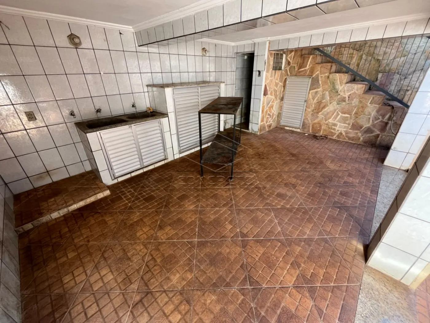 Alugar Casa / Padr&atilde;o em Len&ccedil;&oacute;is Paulista R$ 2.000,00 - Foto 8